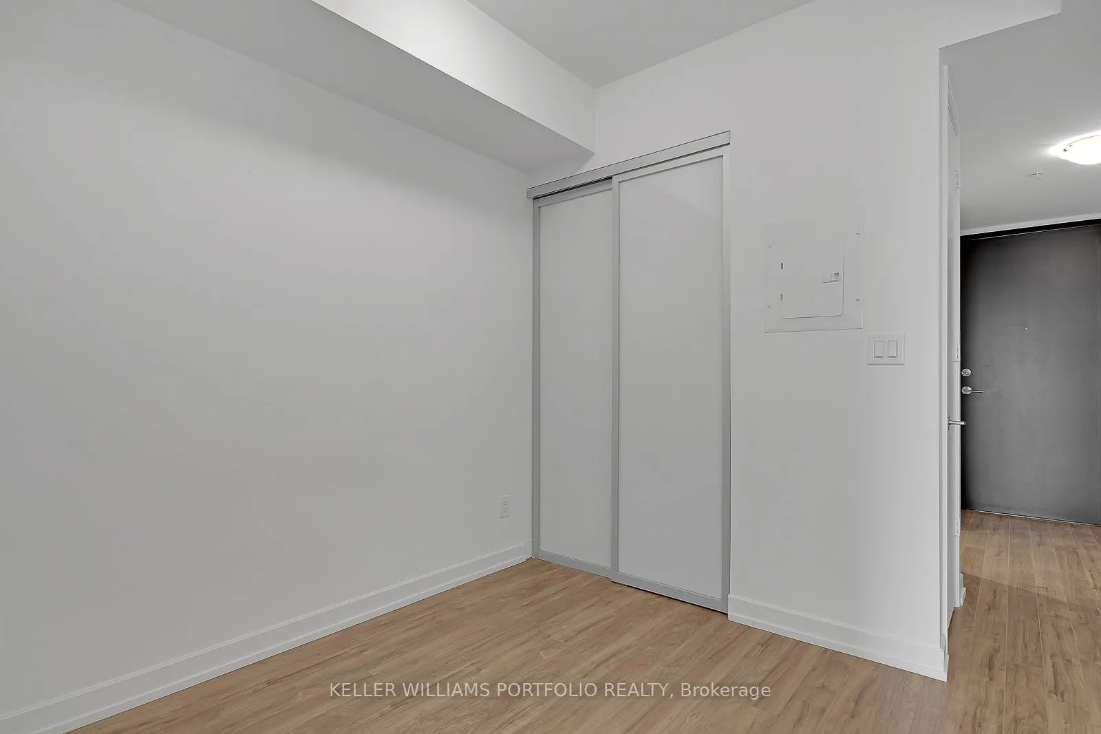 377 Madison Avenue, #523