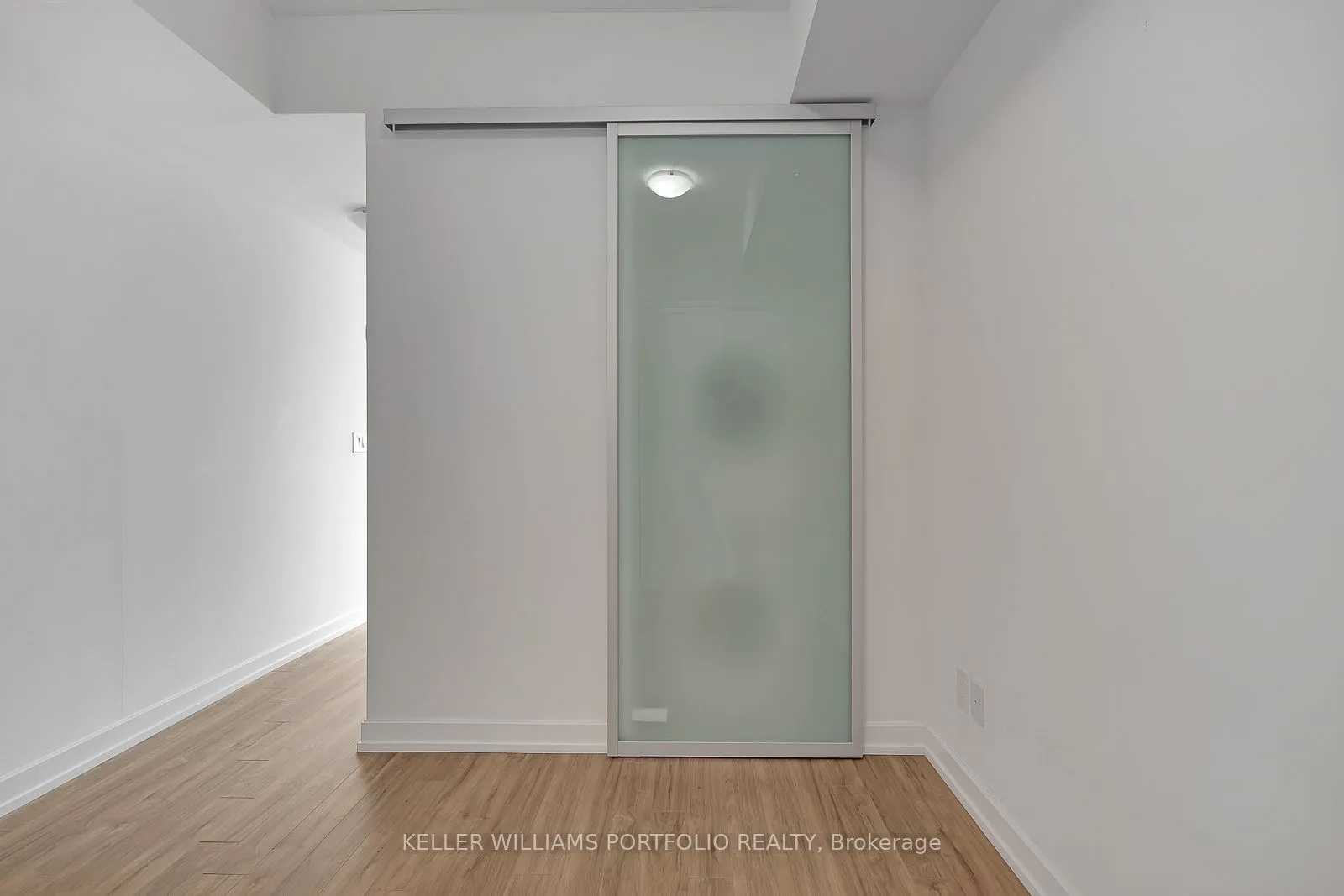 377 Madison Avenue, #523