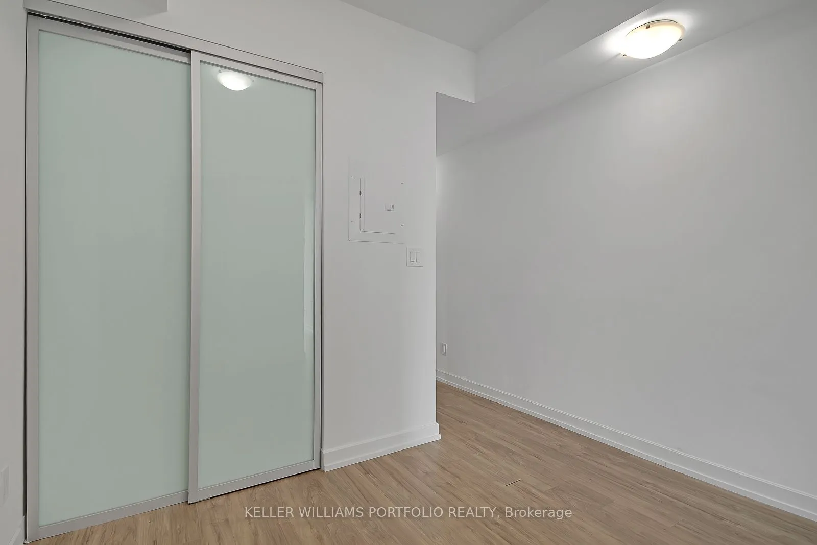 377 Madison Avenue, #523