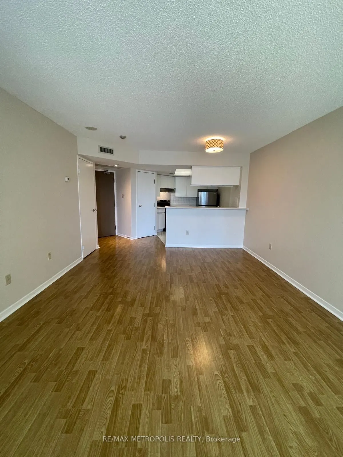 1001 Bay Street, #1718