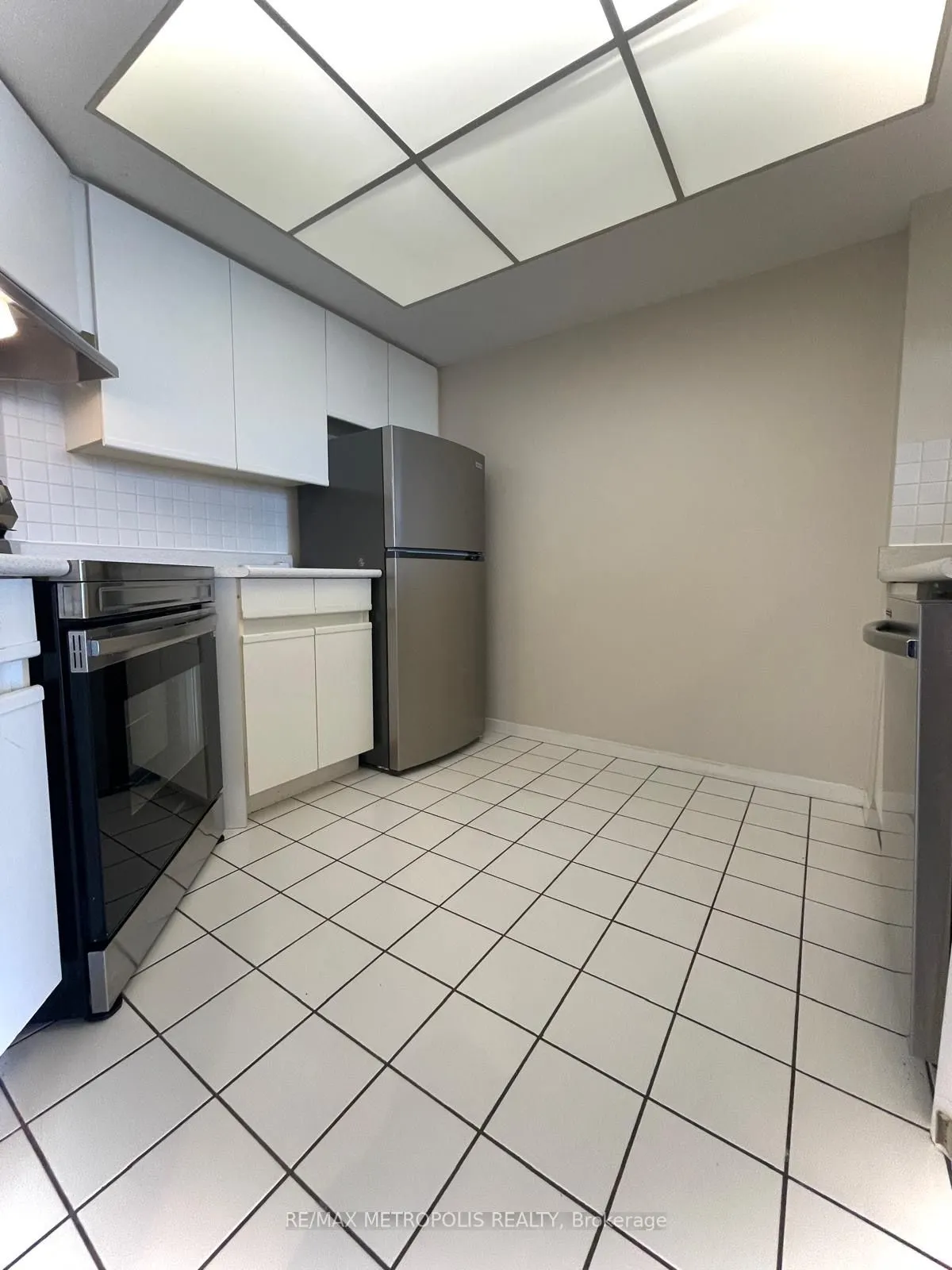 1001 Bay Street, #1718