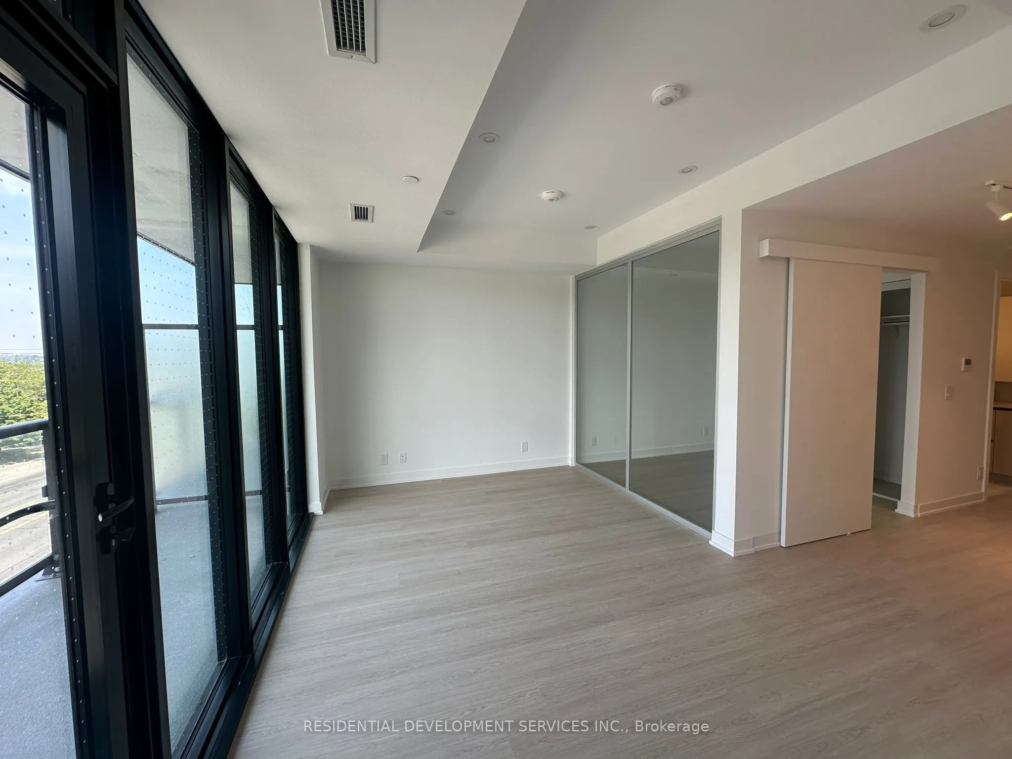 699 Sheppard Avenue E, #321