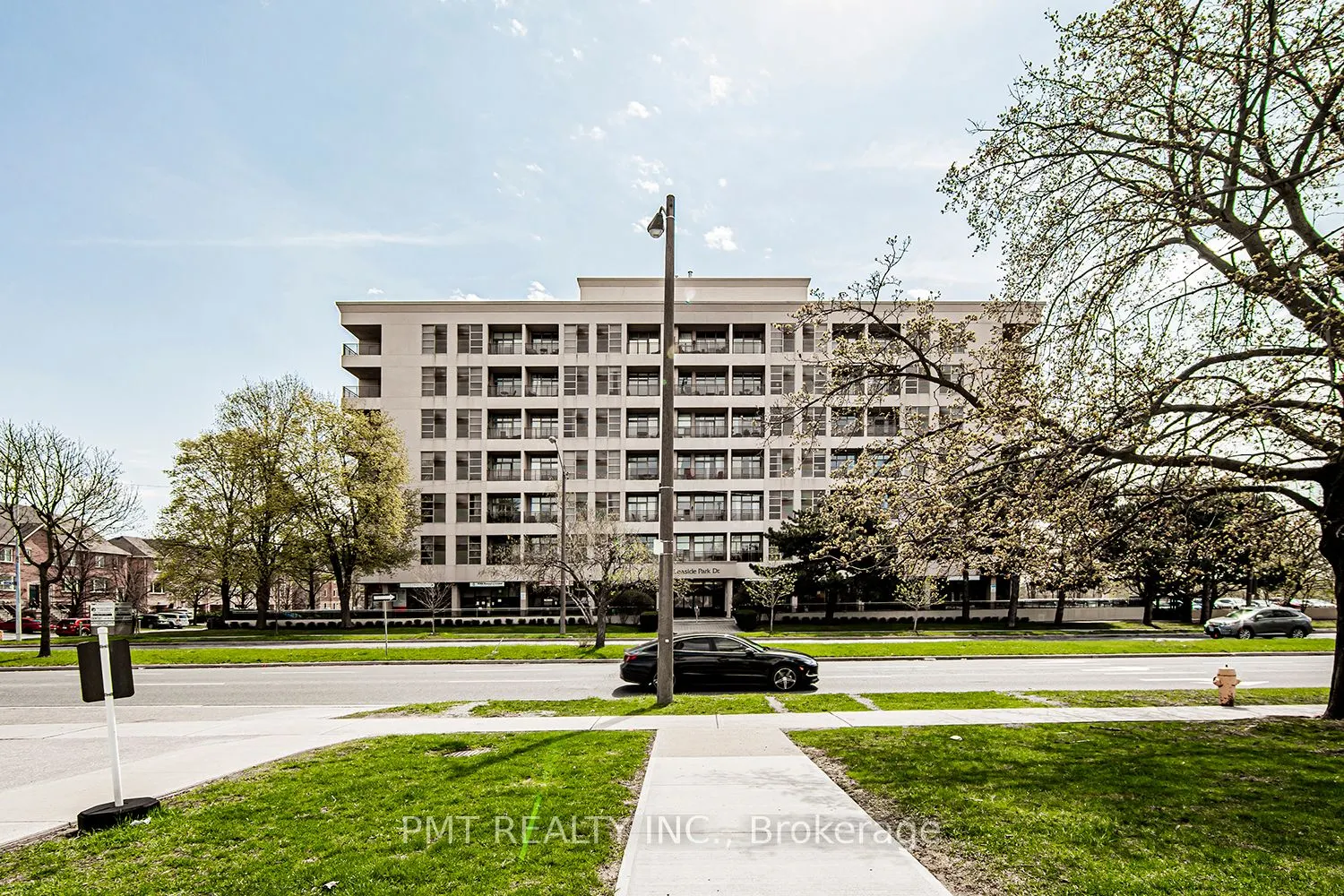 1 Leaside Park Drive, #606