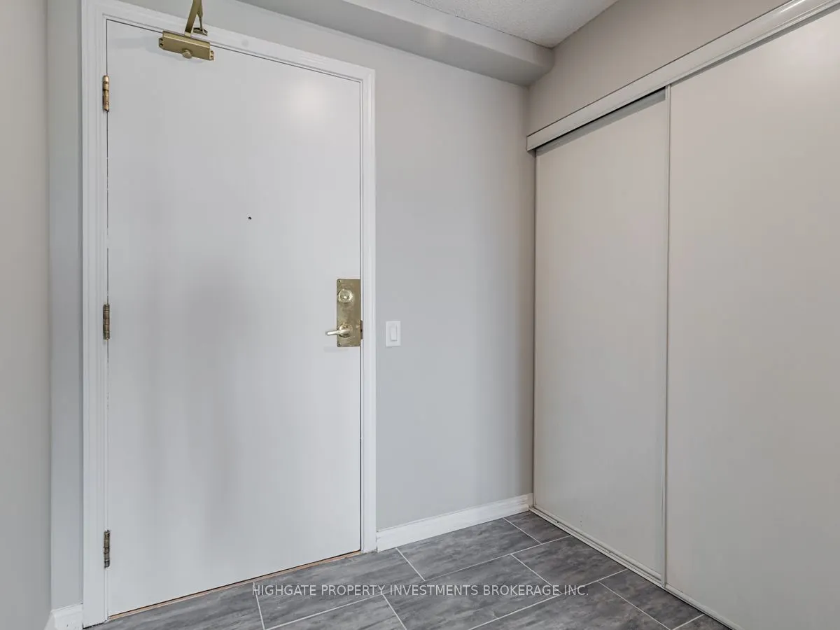 650 Lawrence Avenue W, #645