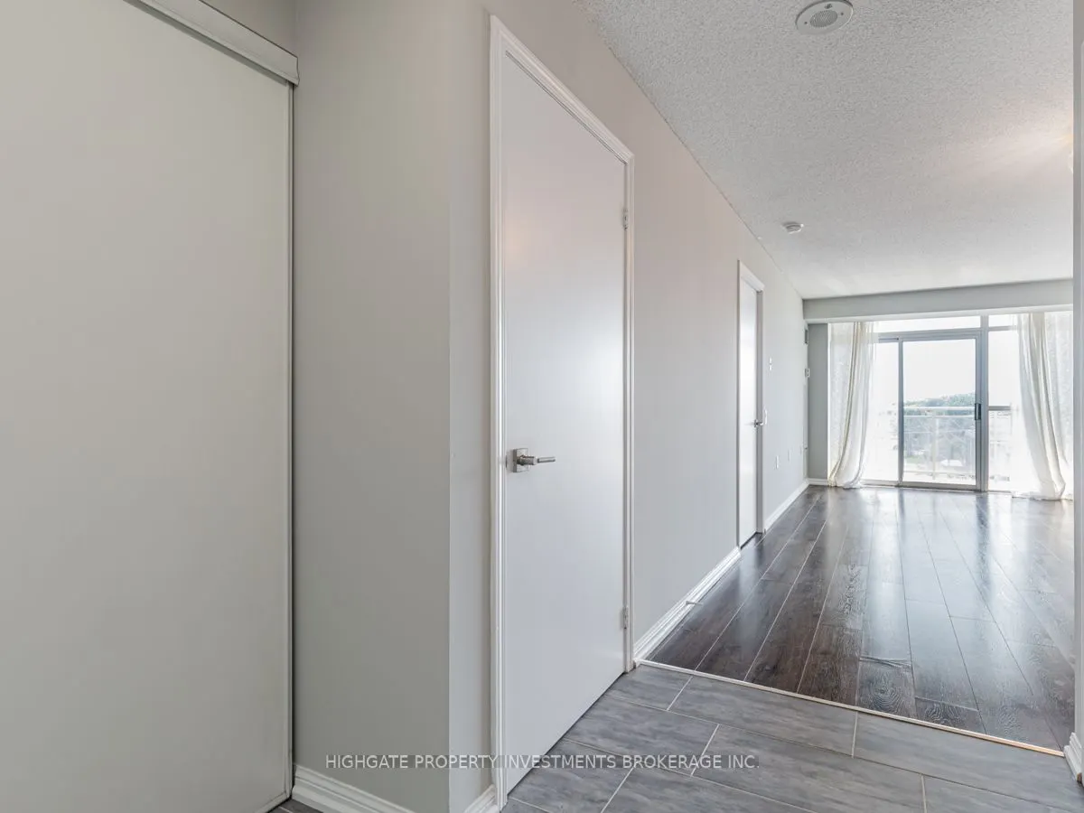 650 Lawrence Avenue W, #645