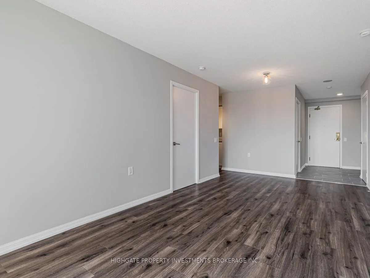650 Lawrence Avenue W, #645