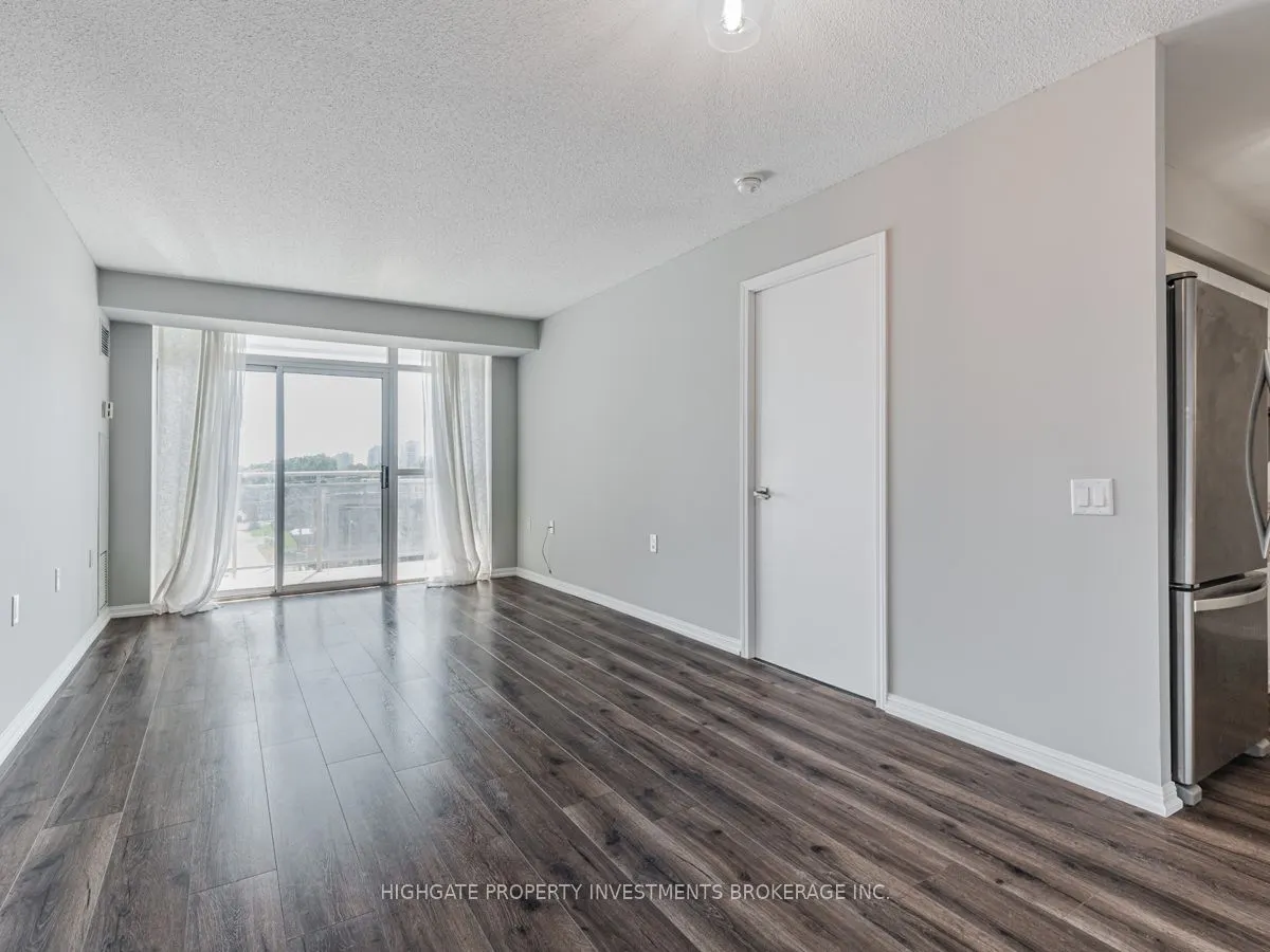 650 Lawrence Avenue W, #645
