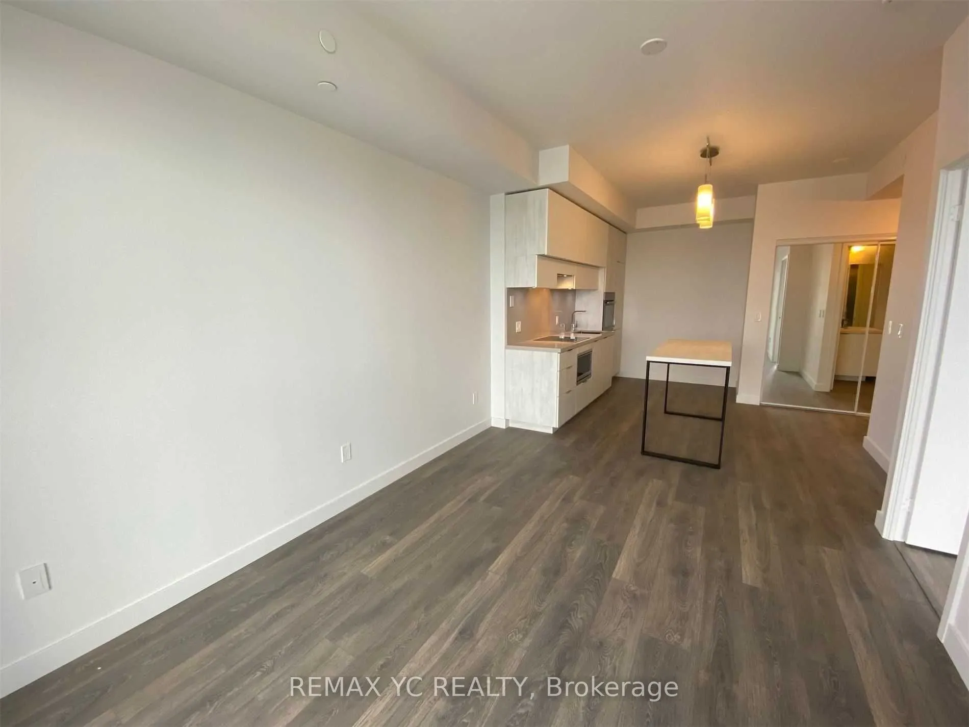 8 Eglinton Avenue E, #3206