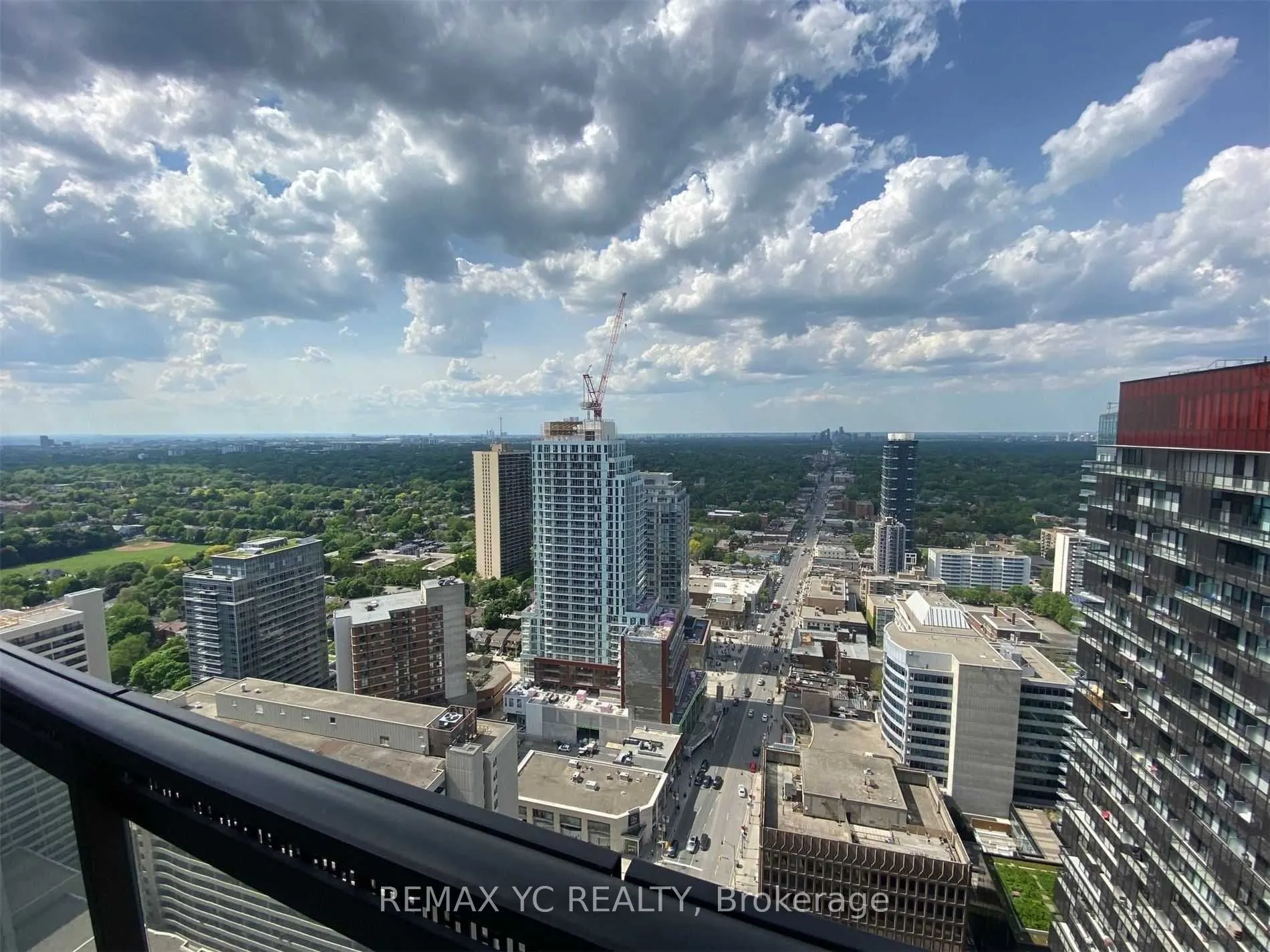8 Eglinton Avenue E, #3206