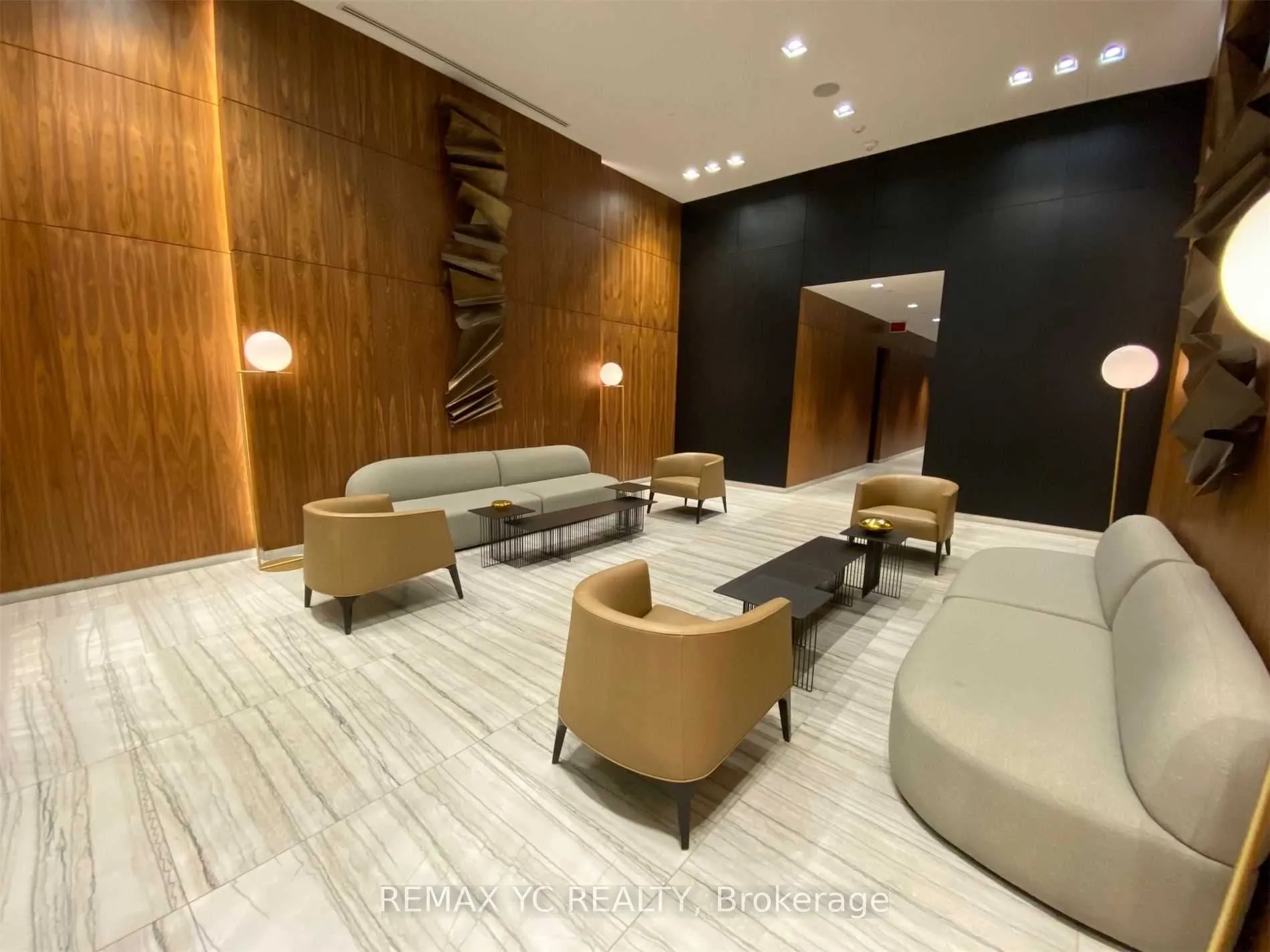 8 Eglinton Avenue E, #3206