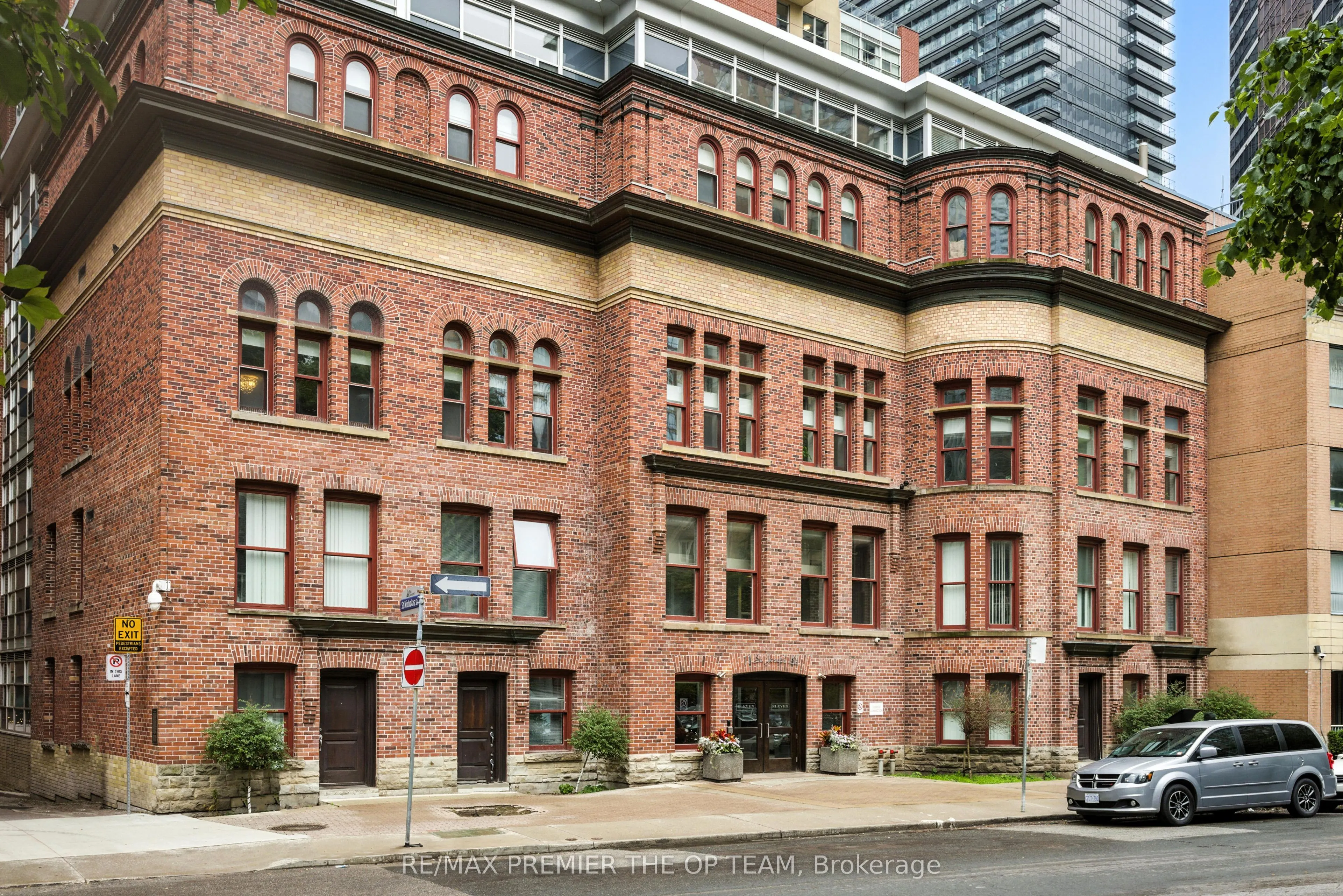 11 St Joseph Street, #407