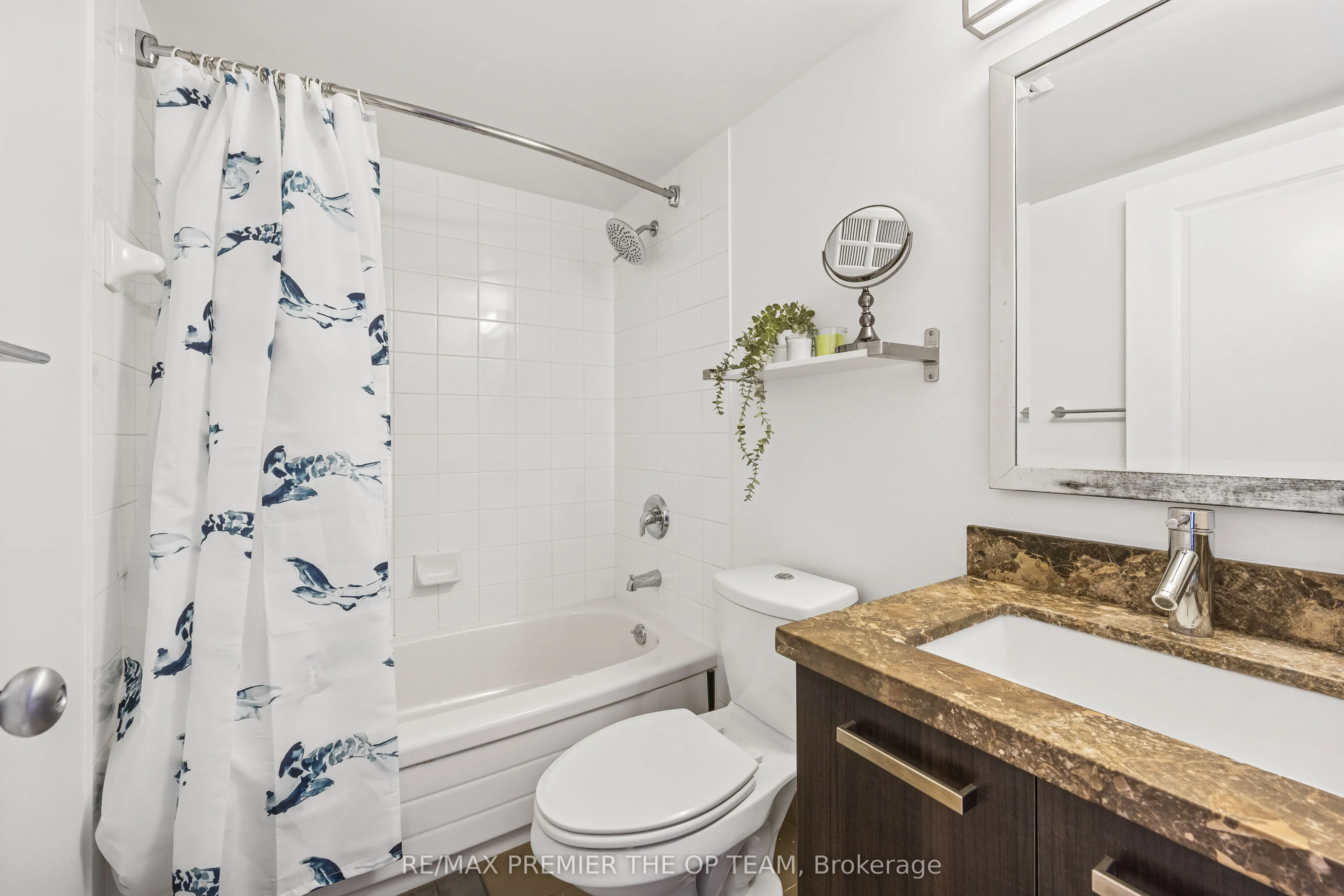 11 St Joseph Street, #407