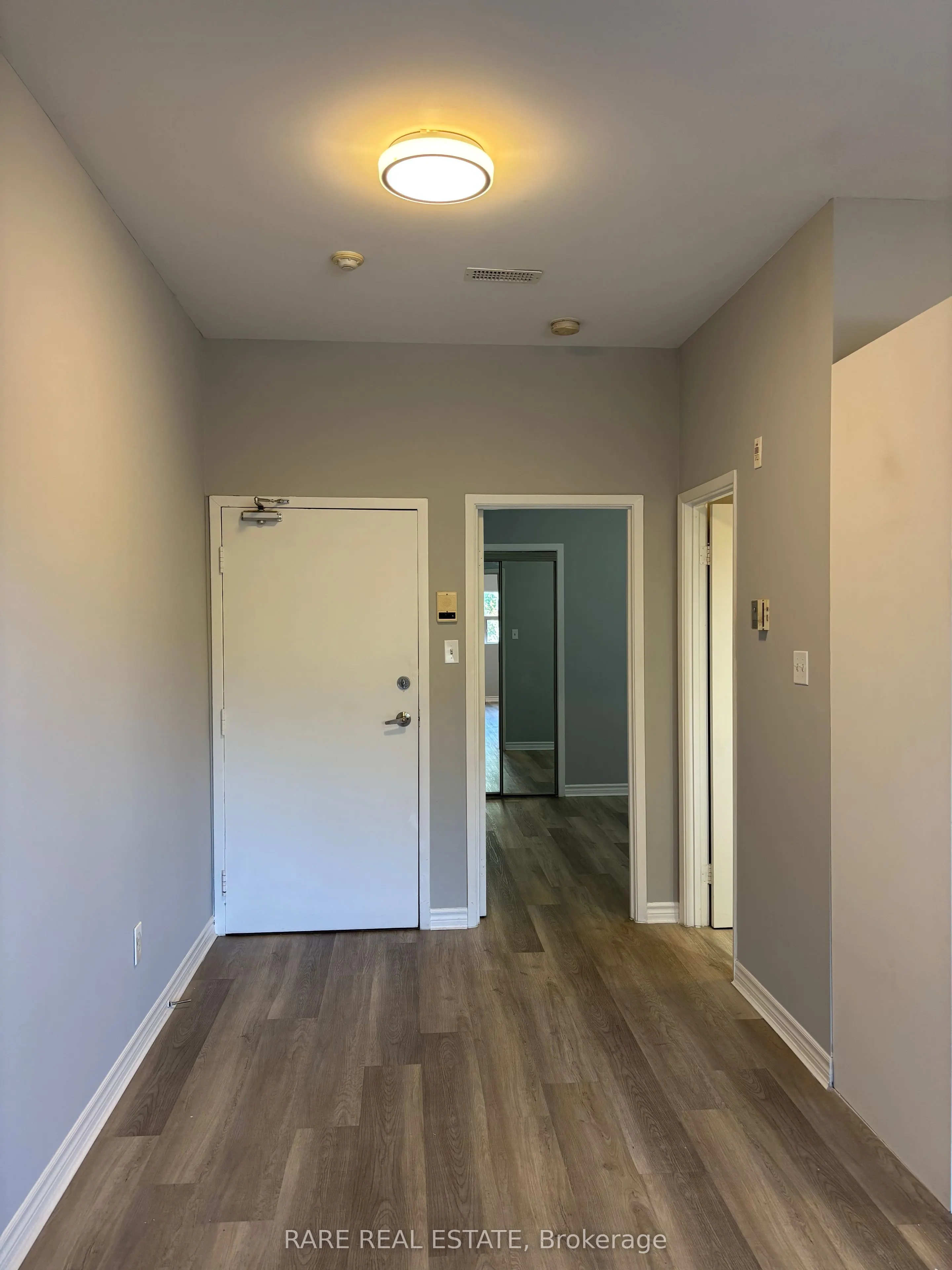 253 Augusta Avenue, #301