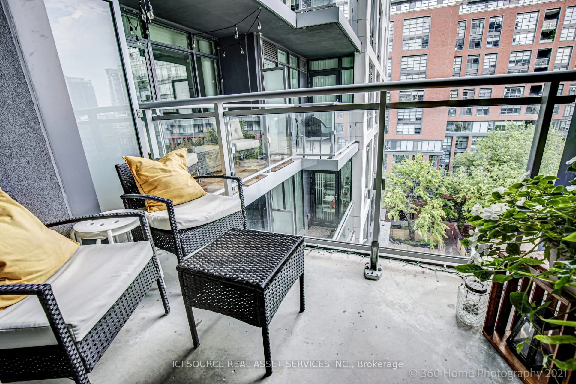 525 Adelaide Street W, #1020