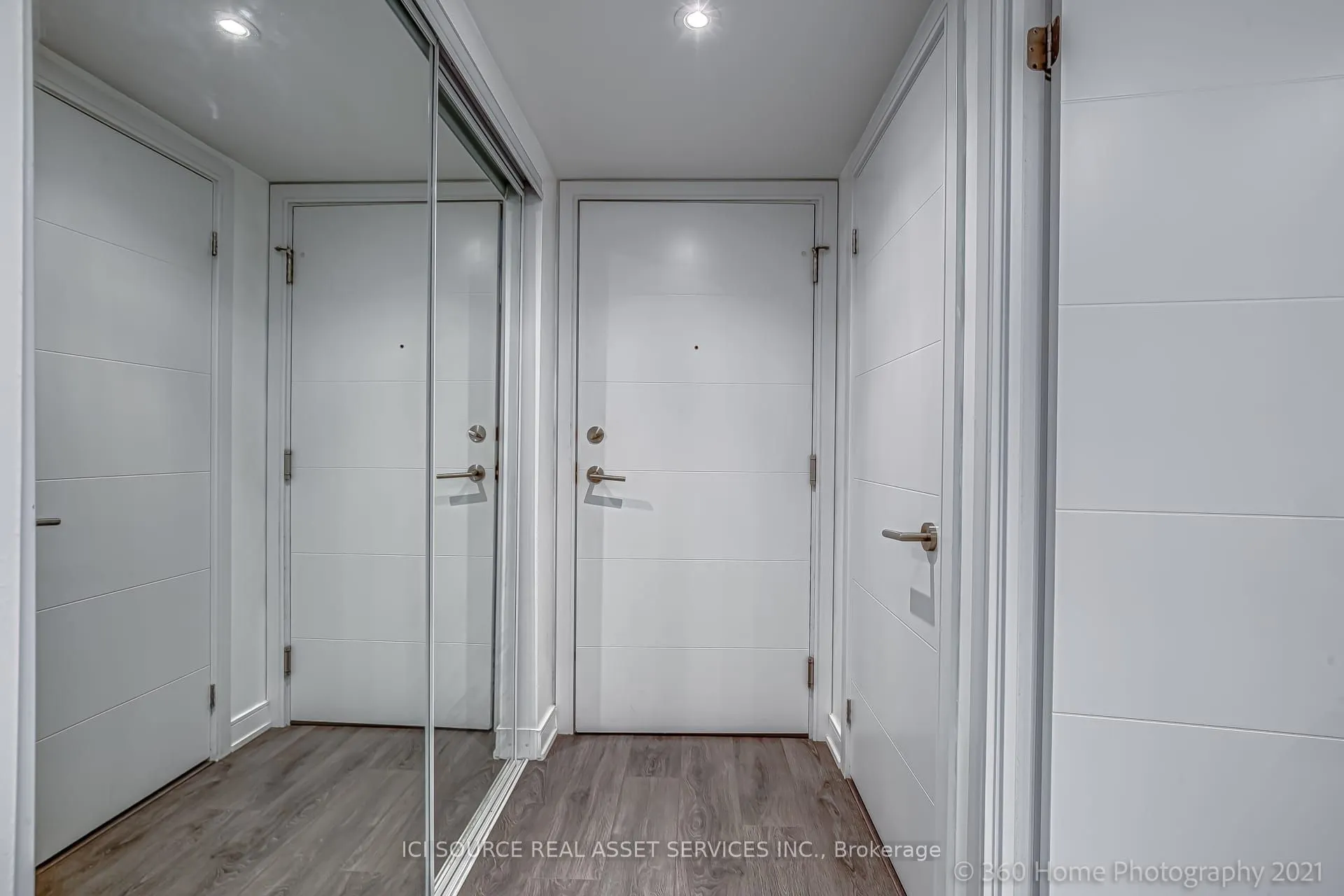 525 Adelaide Street W, #1020