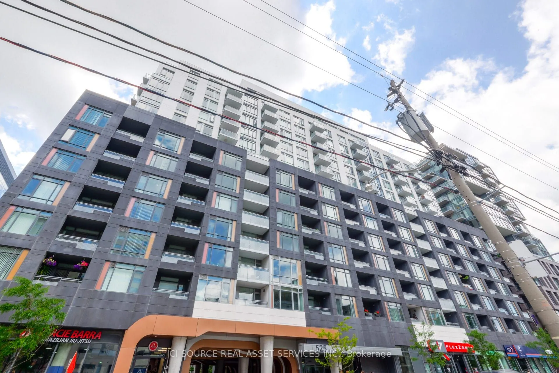 525 Adelaide Street W, #1020