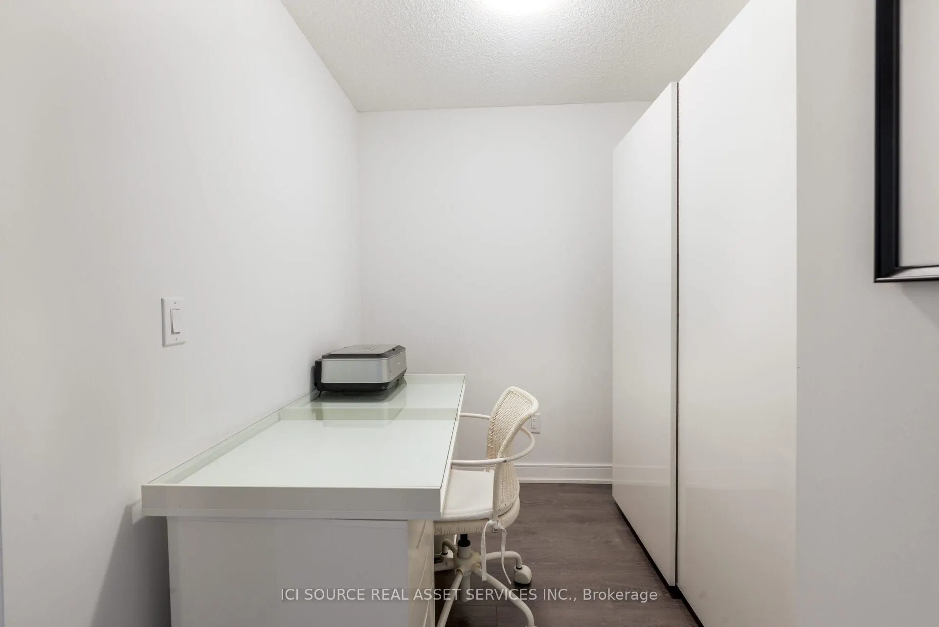 525 Adelaide Street W, #1020