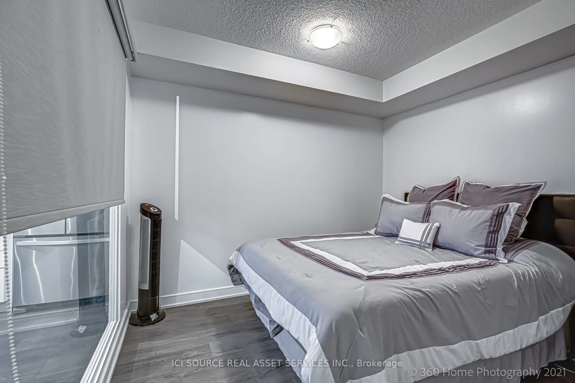525 Adelaide Street W, #1020