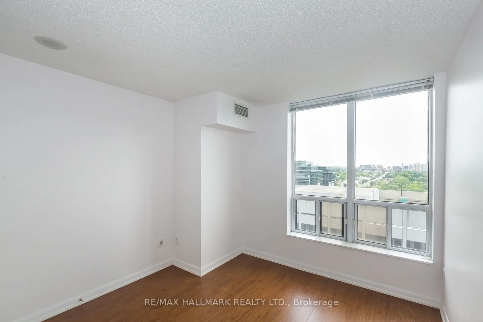 33 Sheppard Avenue E, #1701