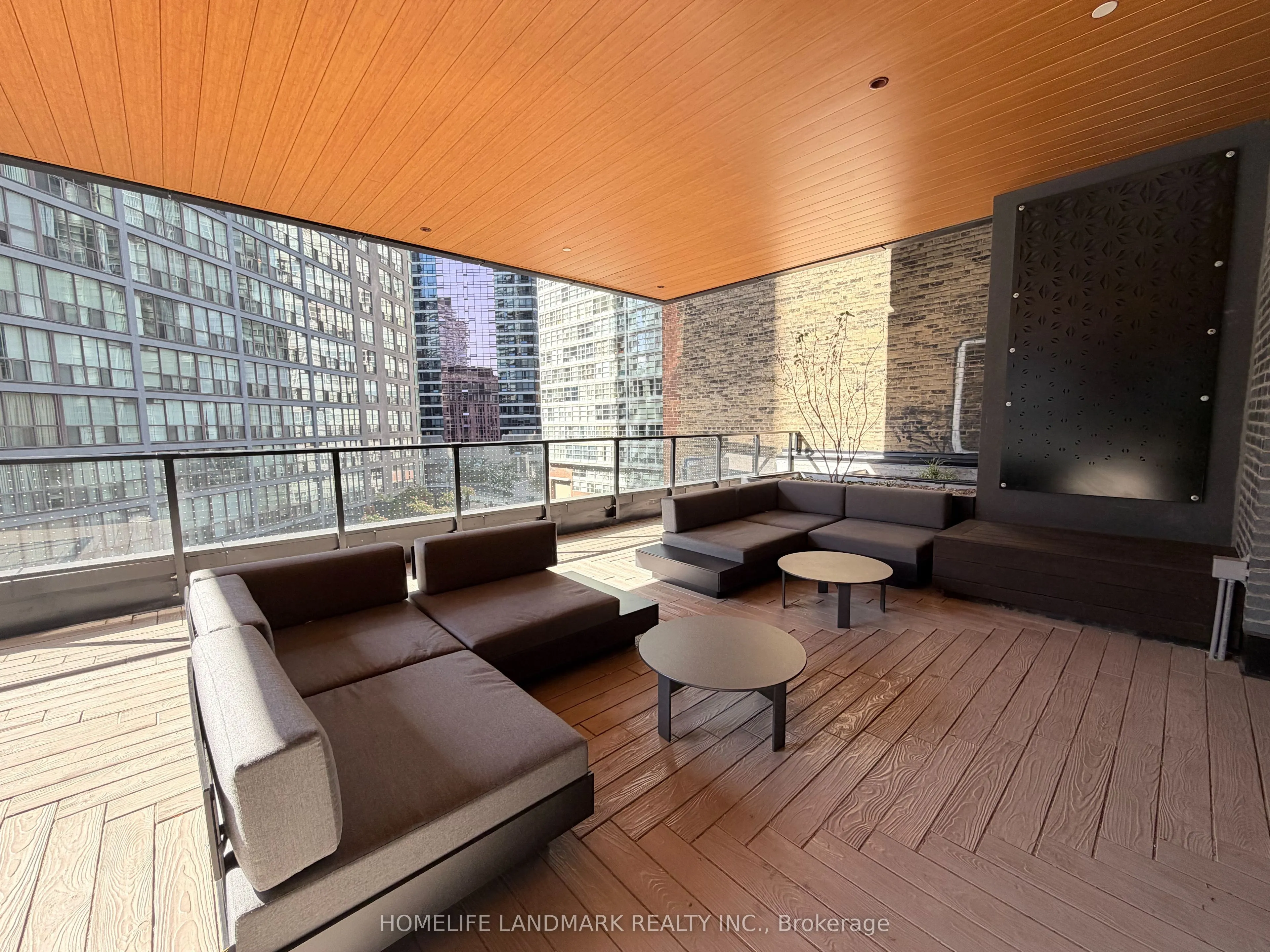 8 Wellesley Street W, #4915