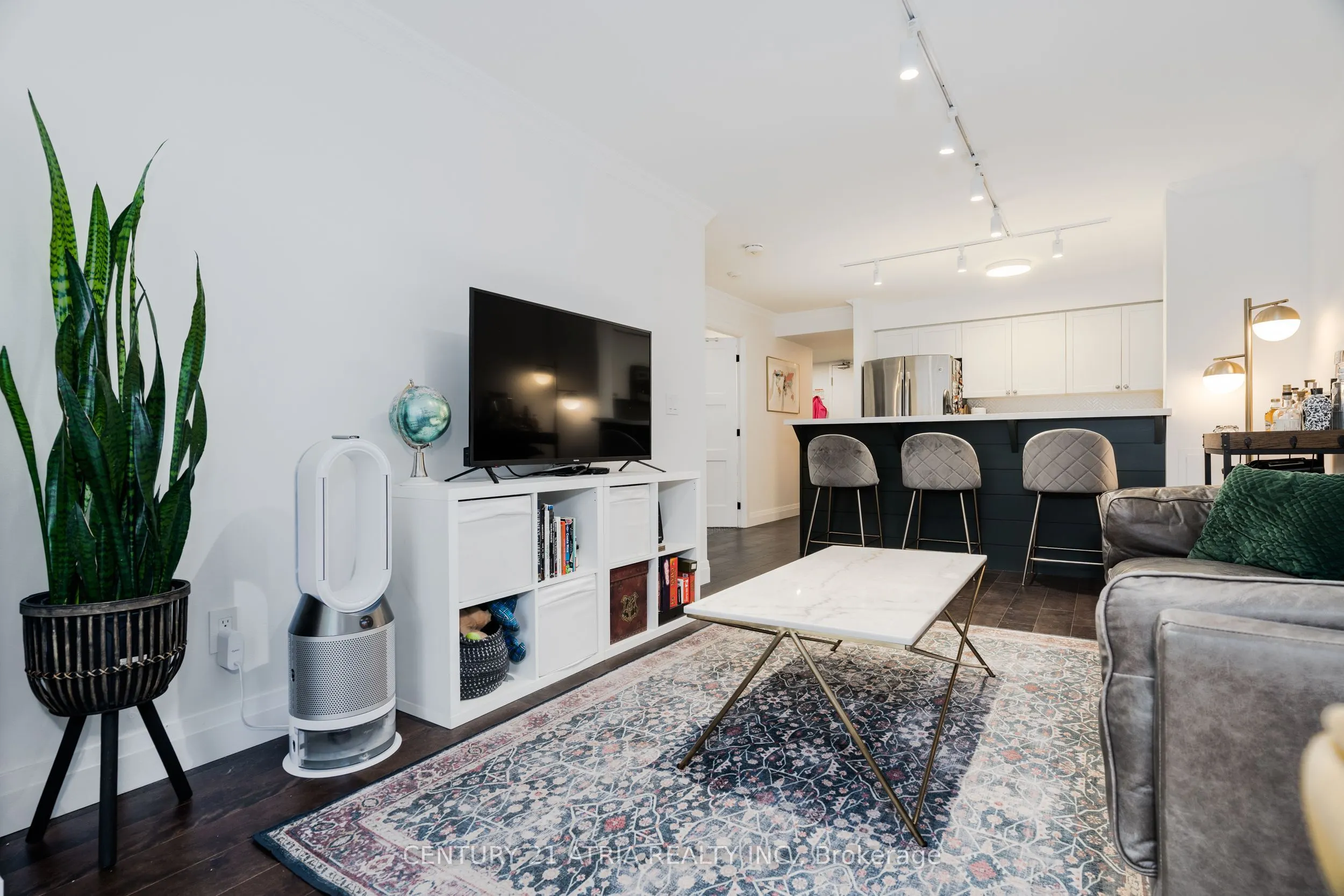 330 Adelaide Street E, #203