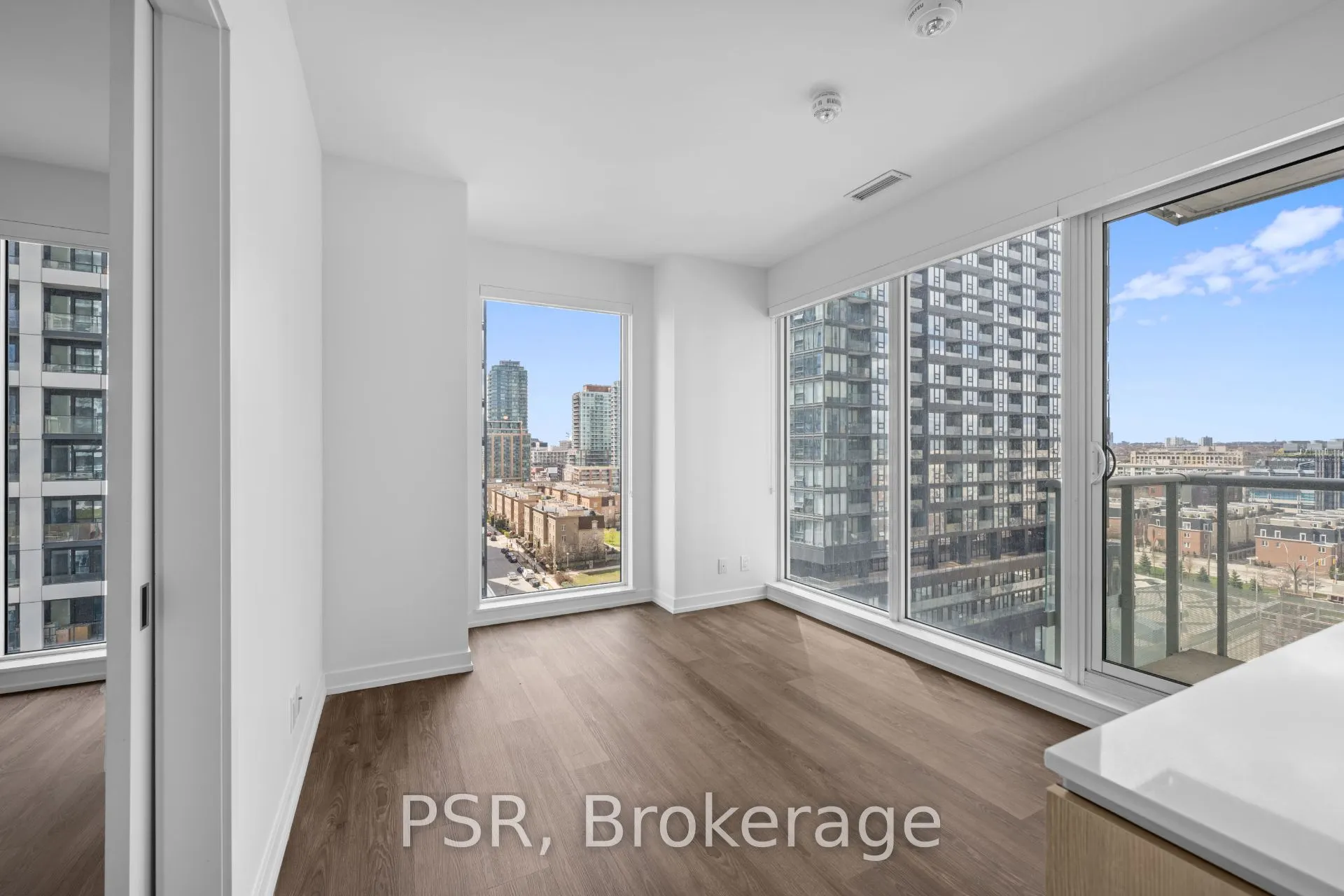 25 Ordnance Street, #608