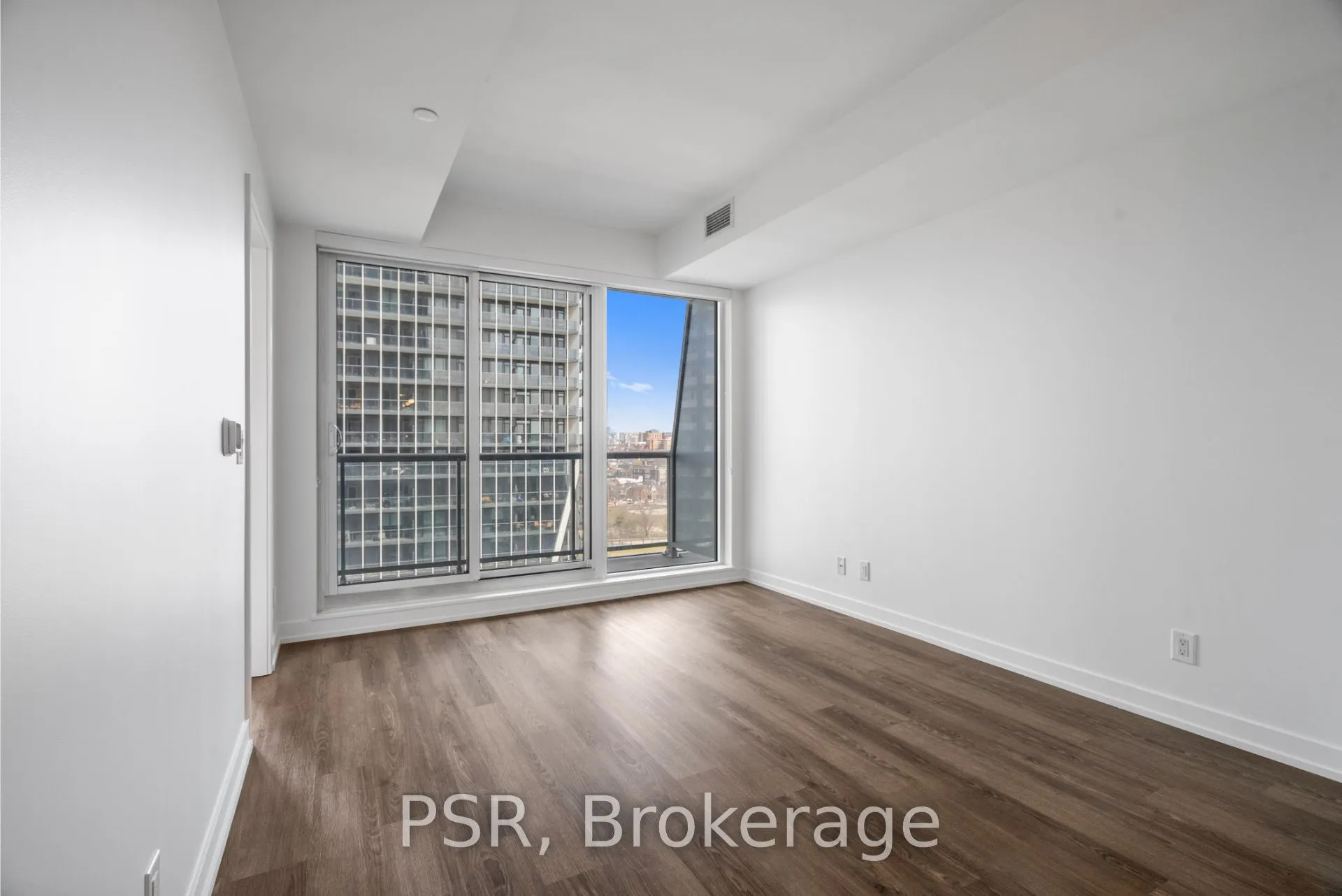 11 Ordnance Street, #1311