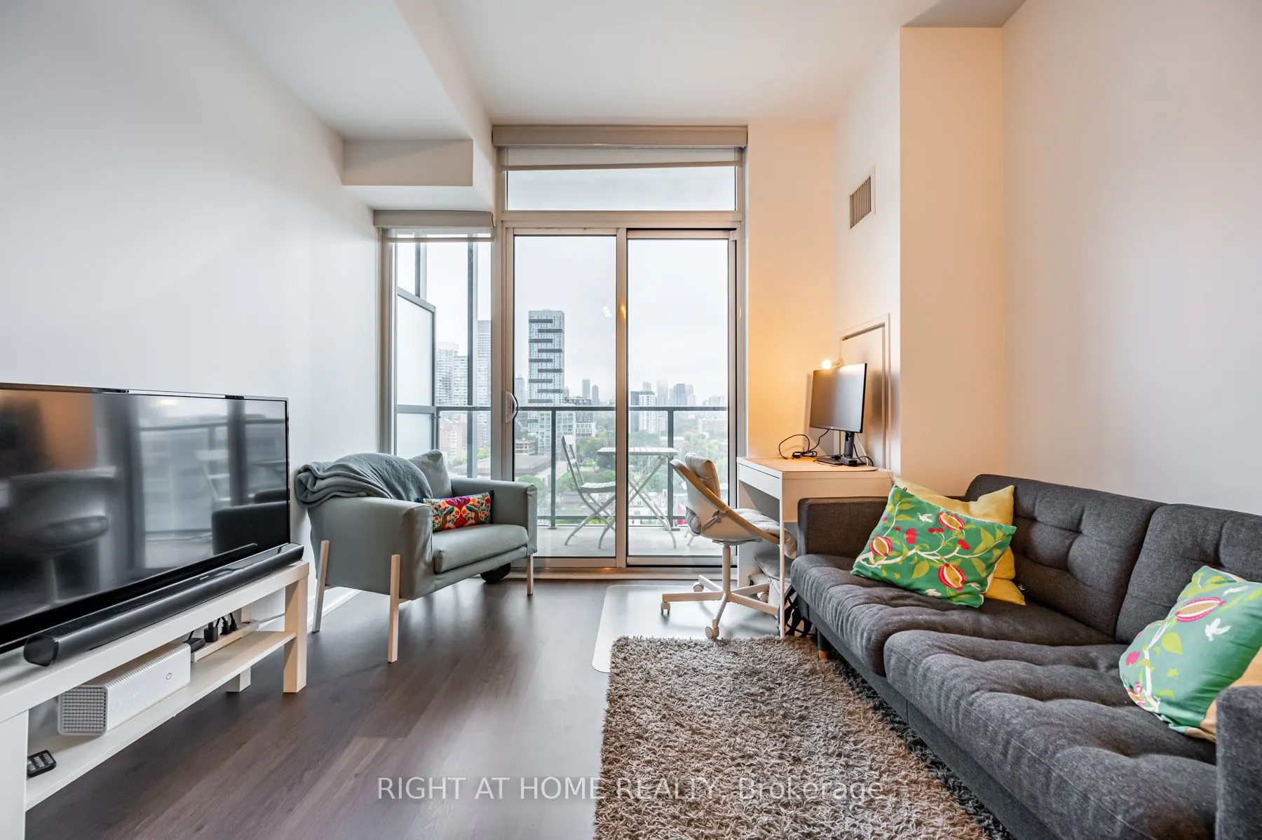 105 George Street, #1415