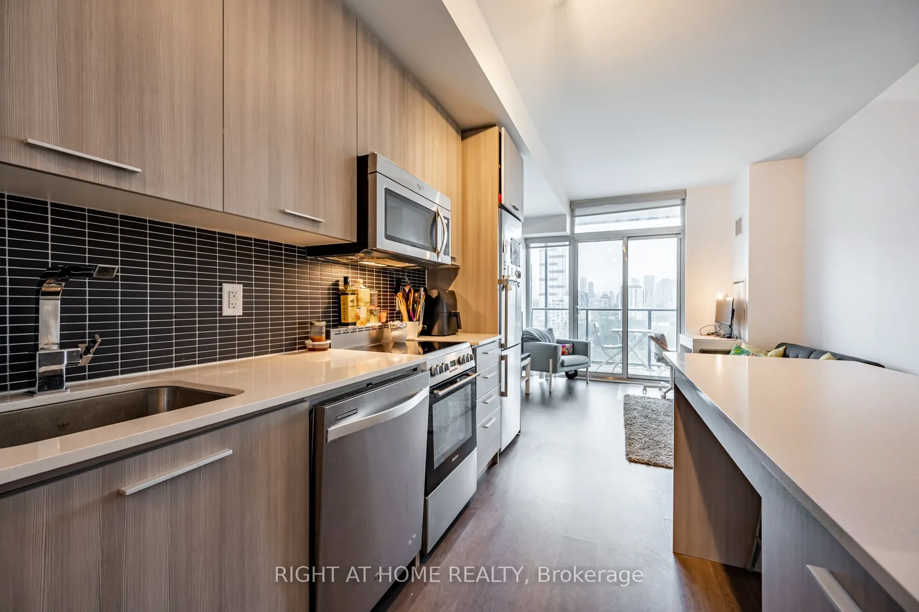 105 George Street, #1415