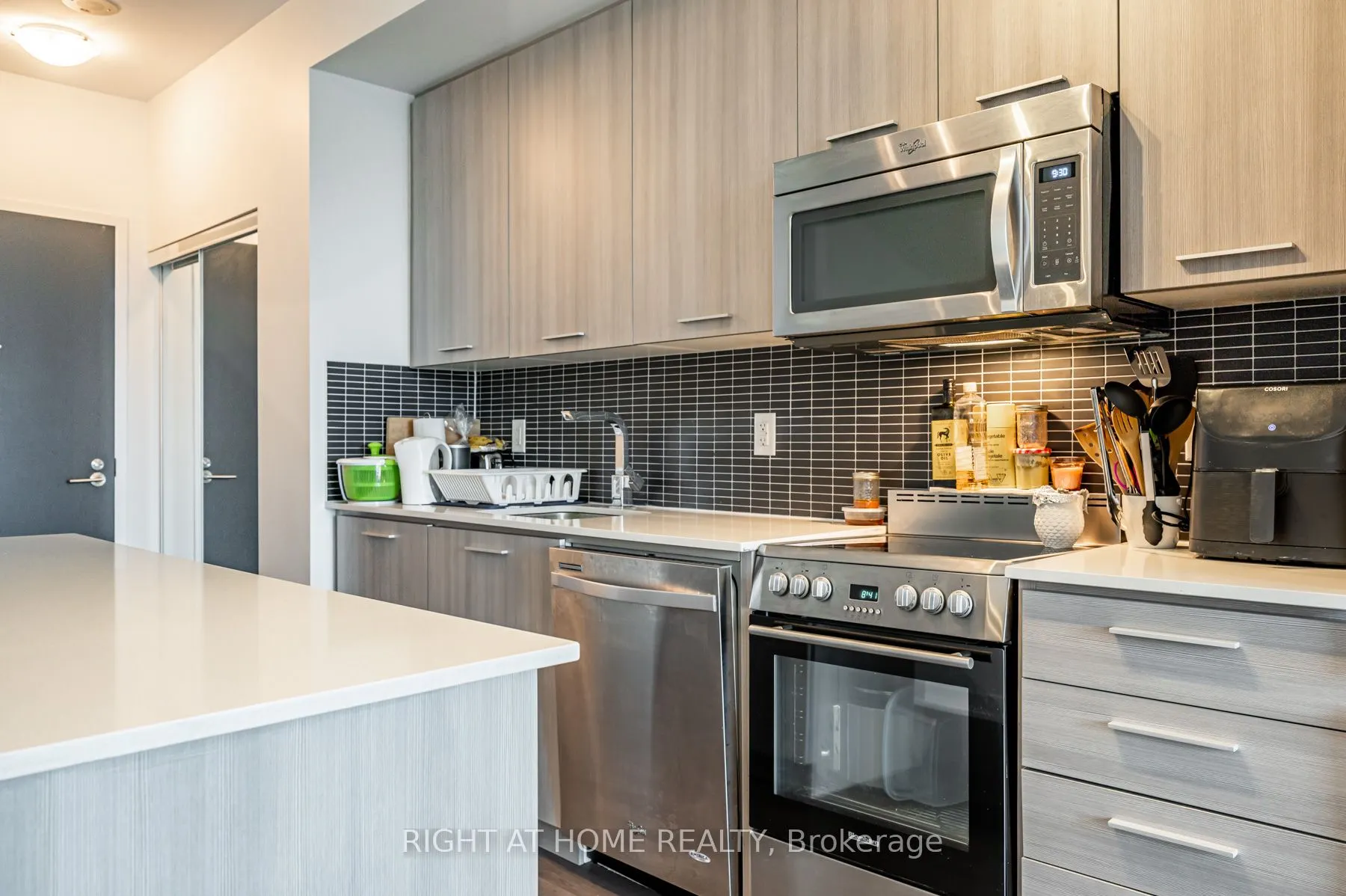 105 George Street, #1415