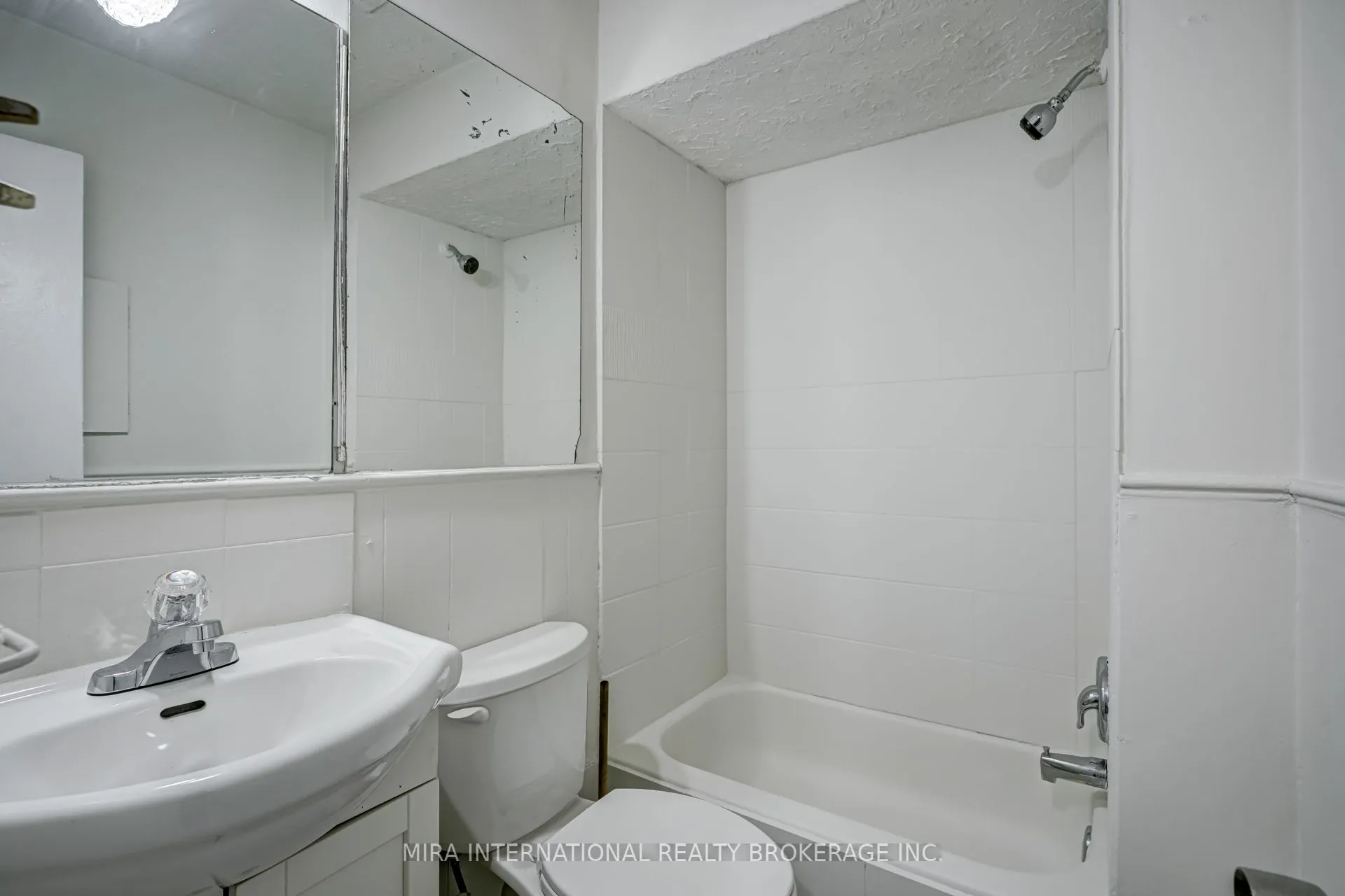 177 Carlton Street, #3