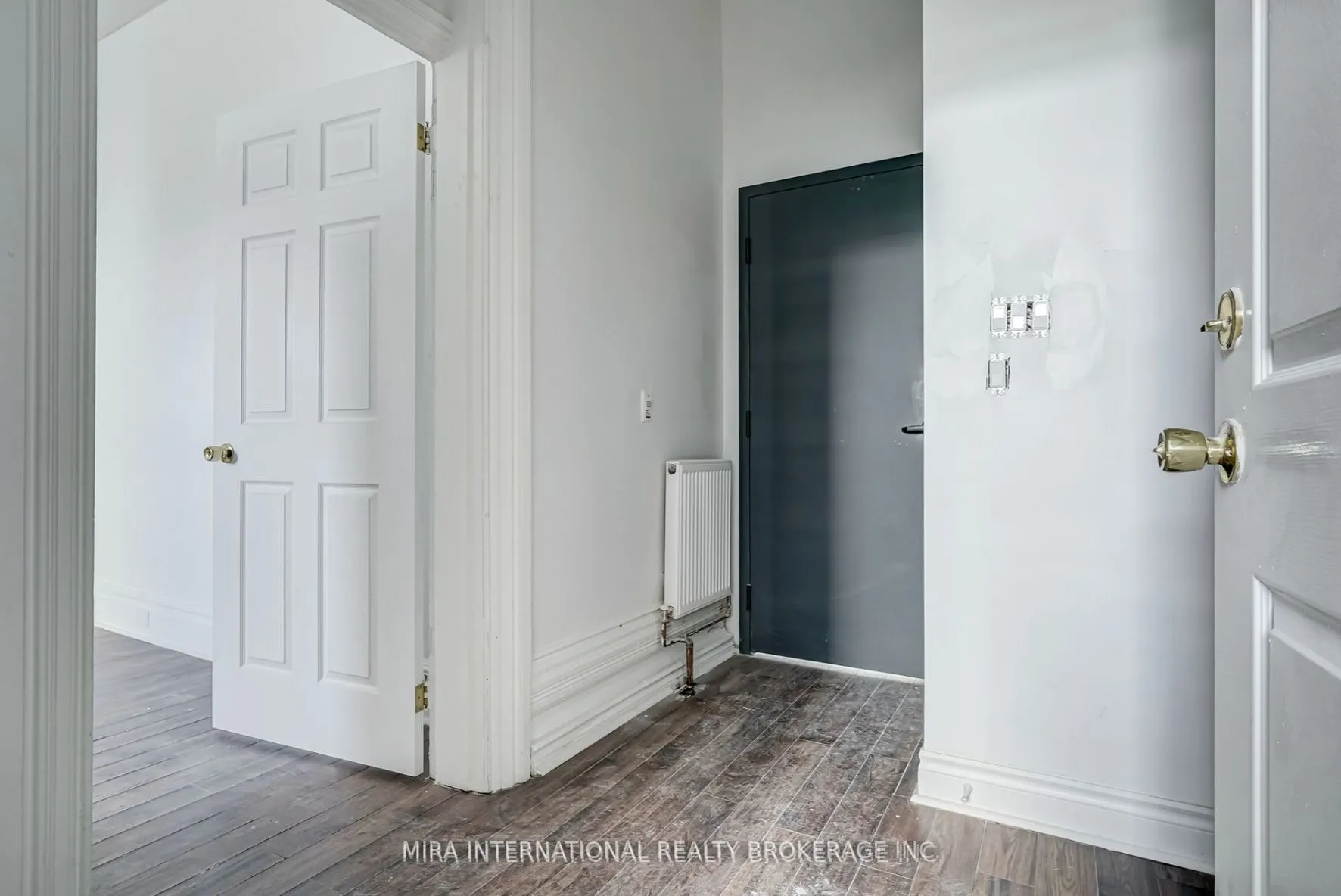180 Sherbourne Street, #301