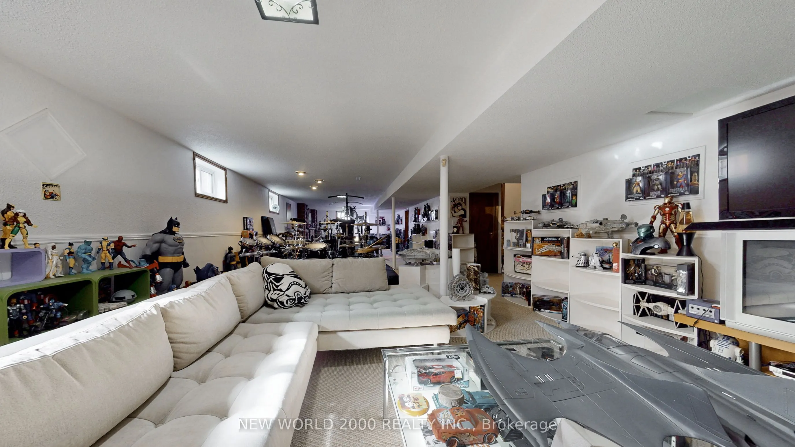 17 Squirewood Road
