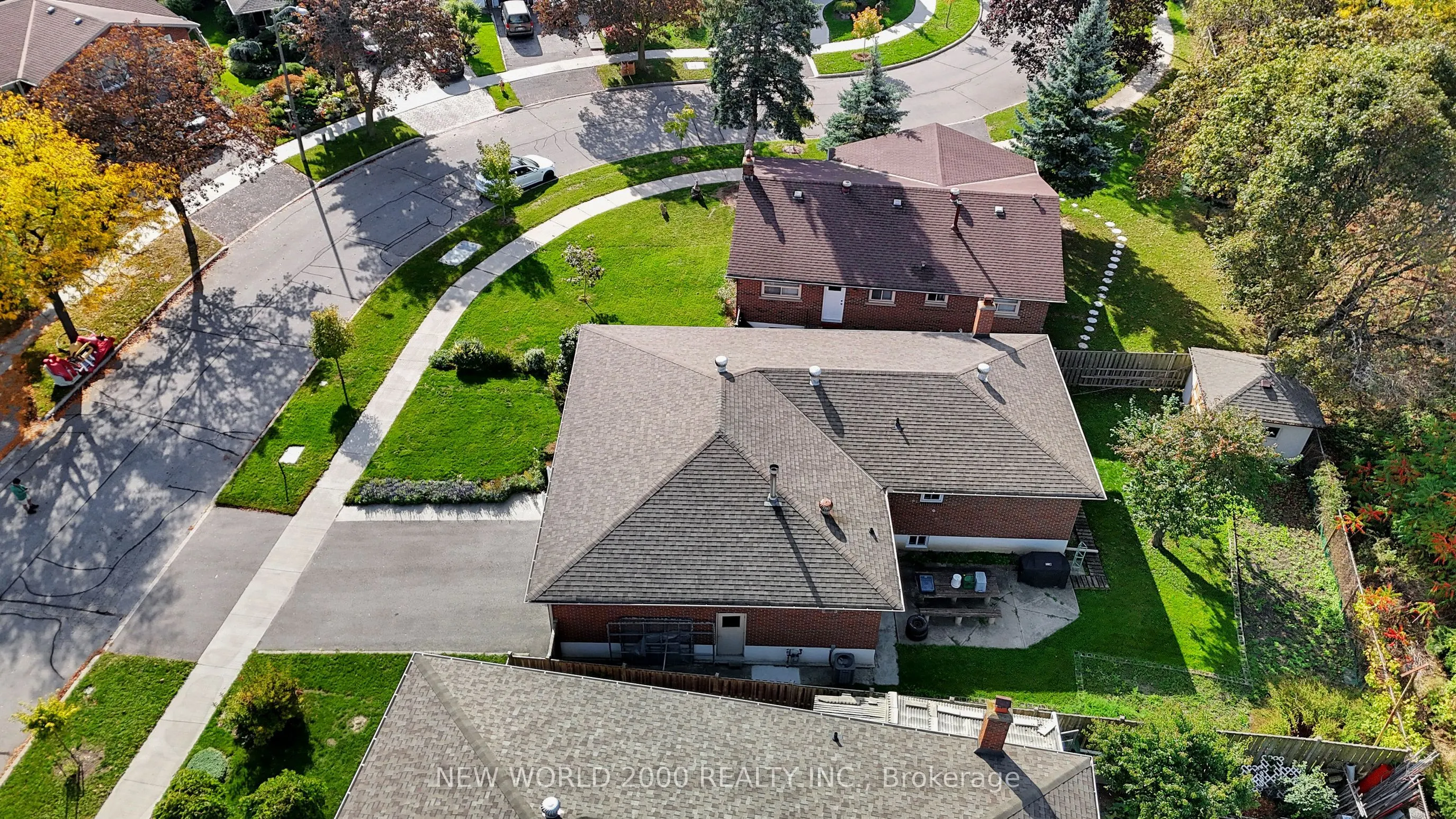 17 Squirewood Road