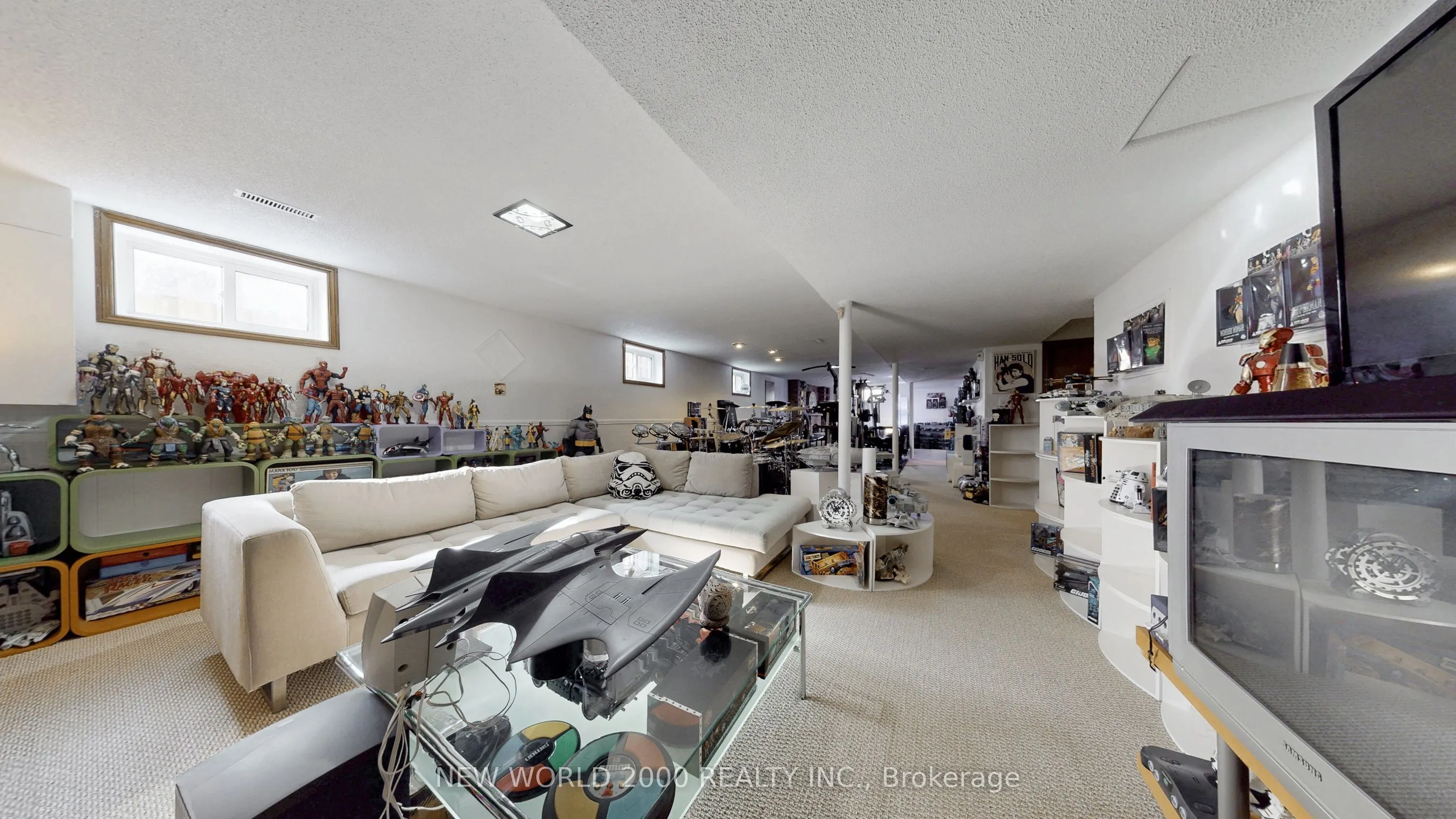 17 Squirewood Road