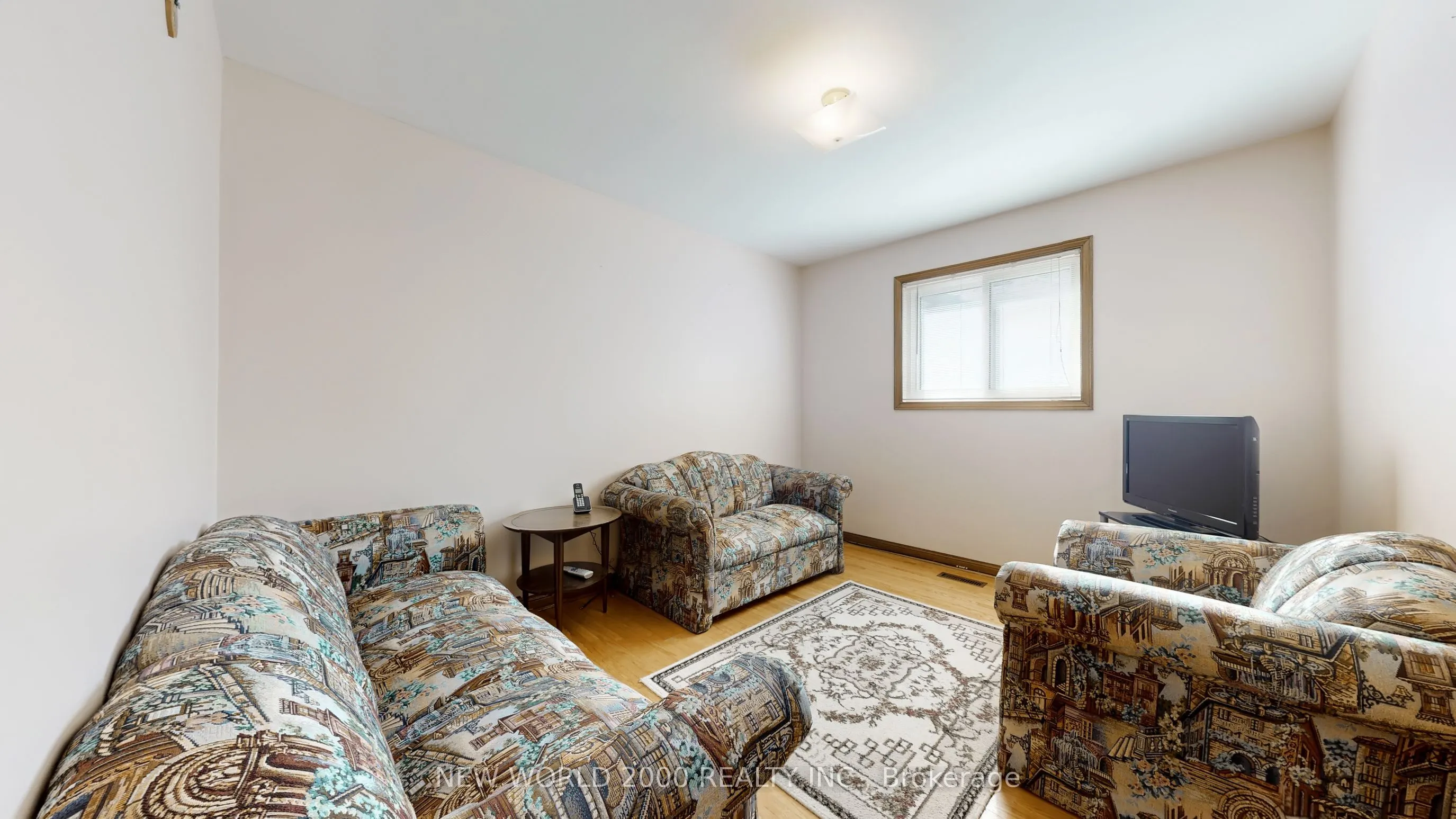 17 Squirewood Road