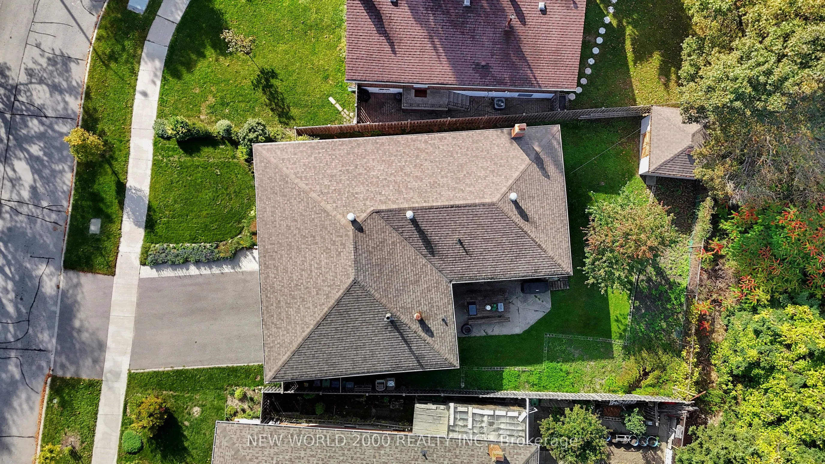 17 Squirewood Road