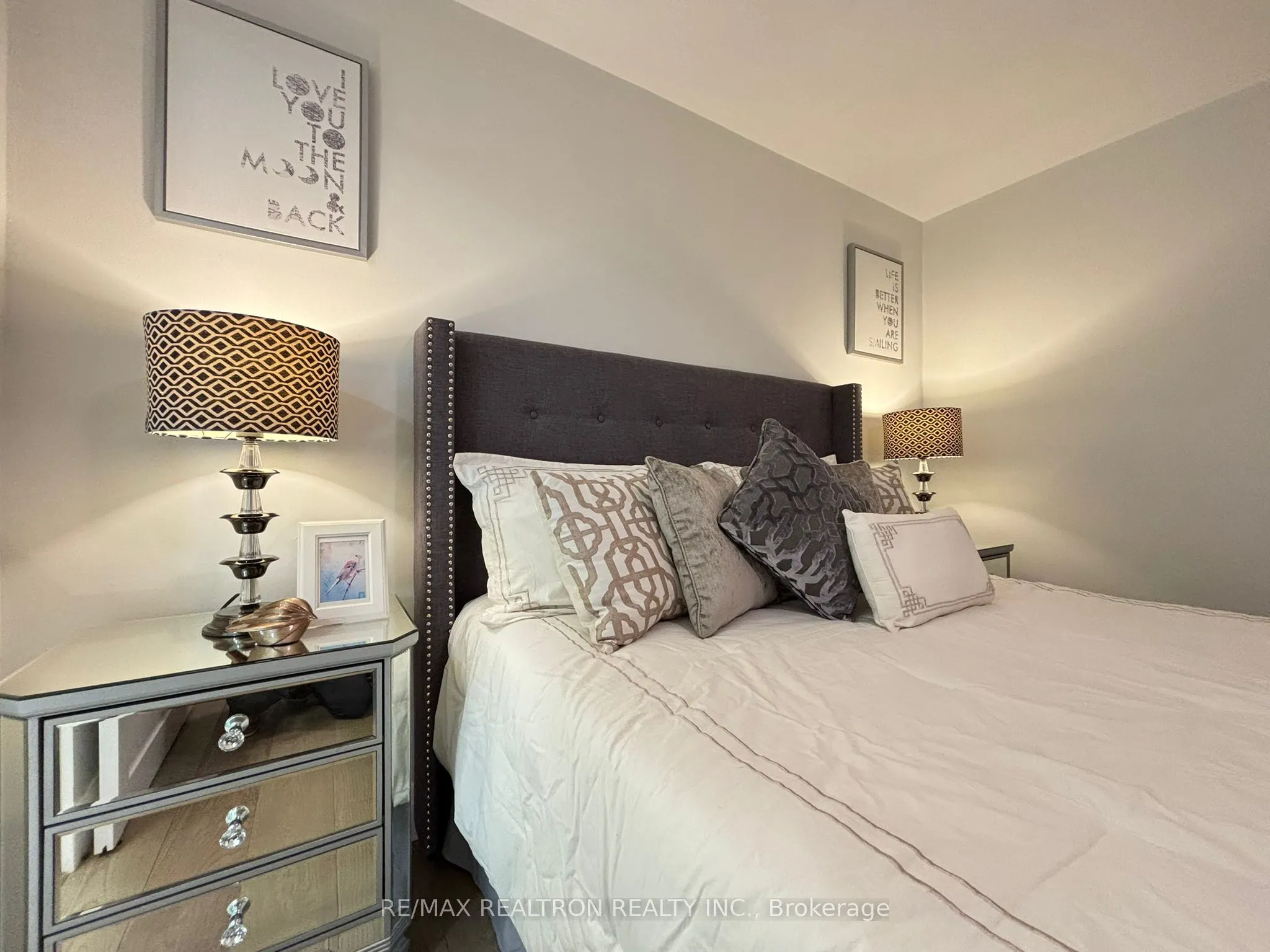 5 Centurion Court
