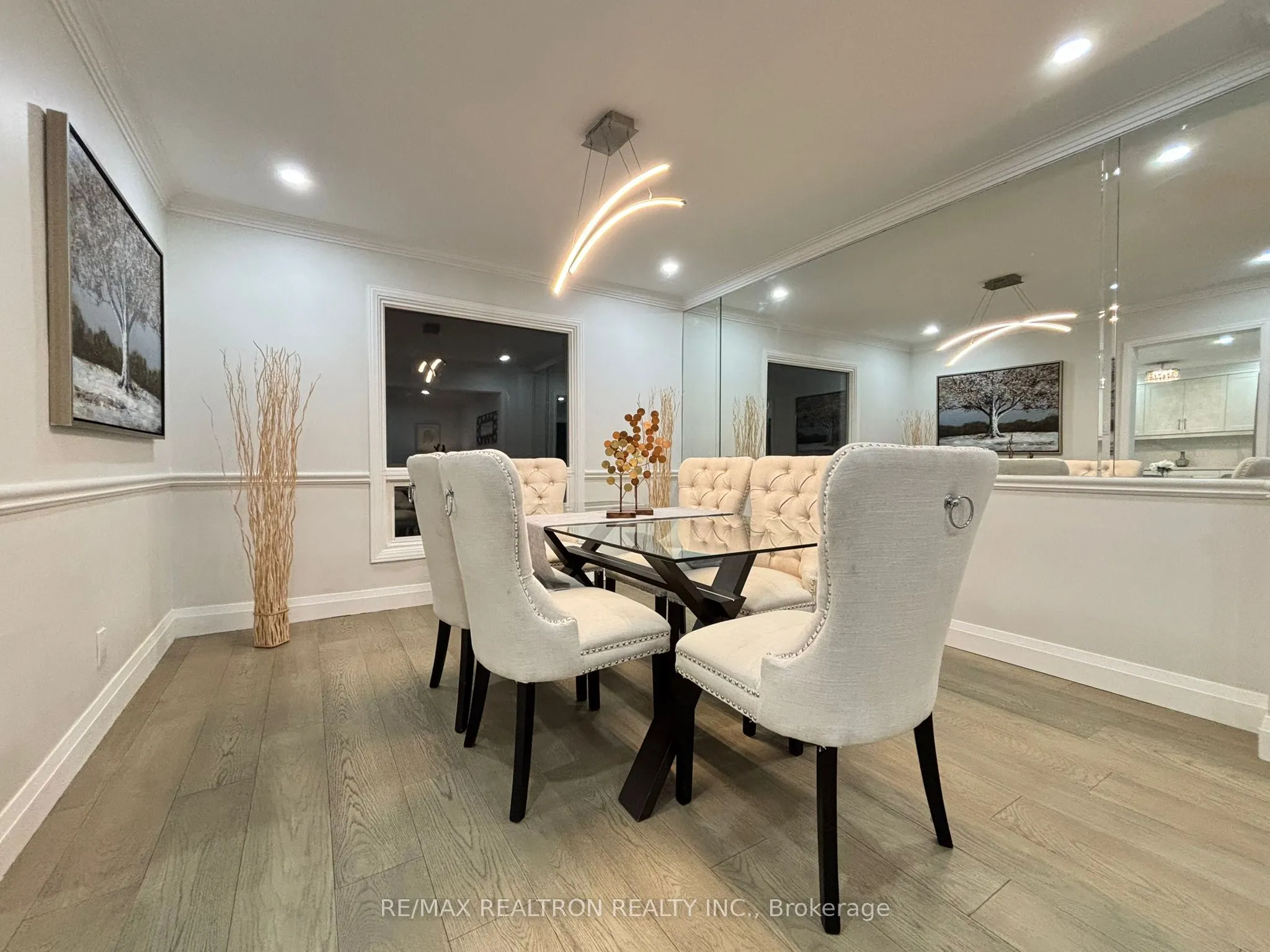 5 Centurion Court