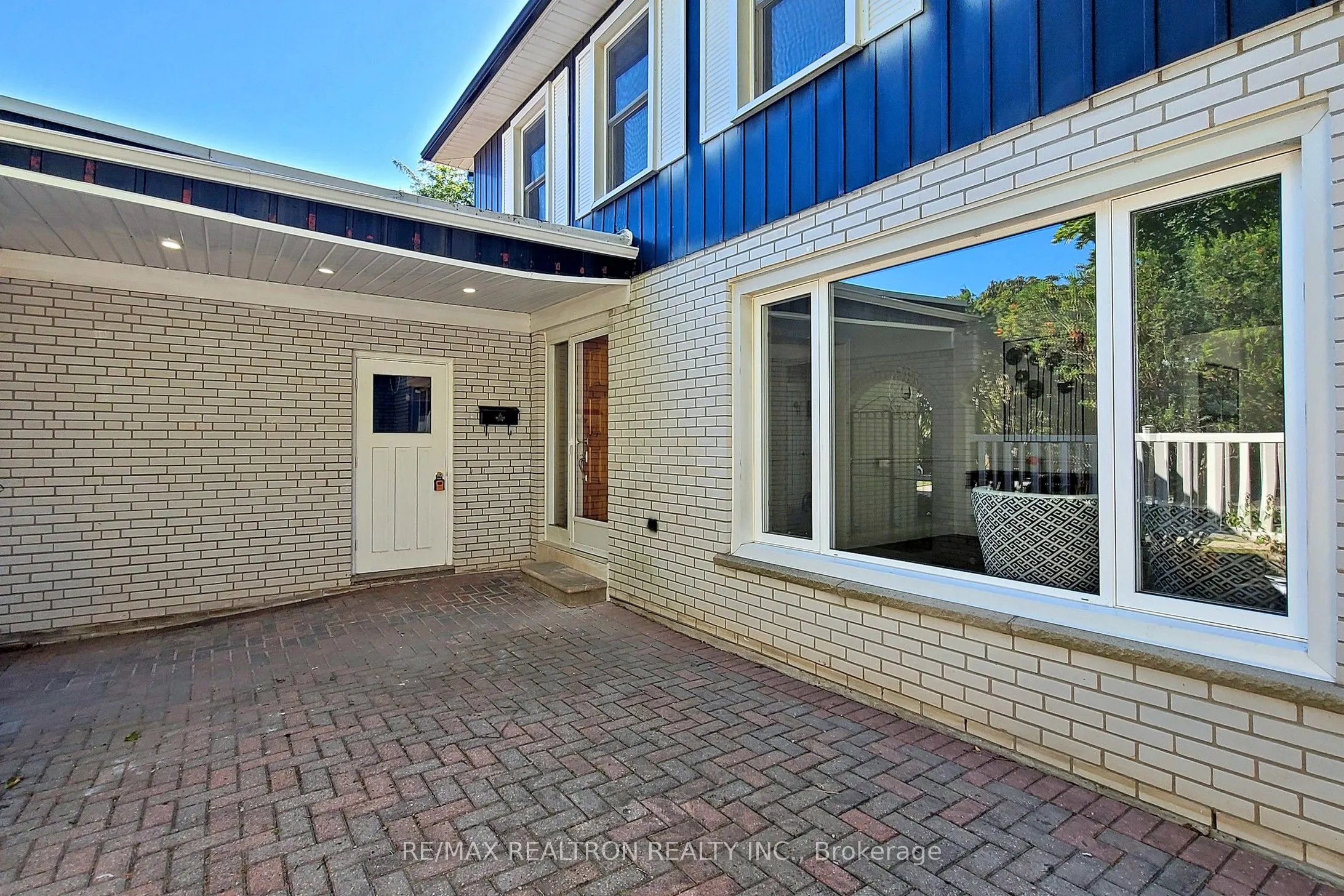 5 Centurion Court