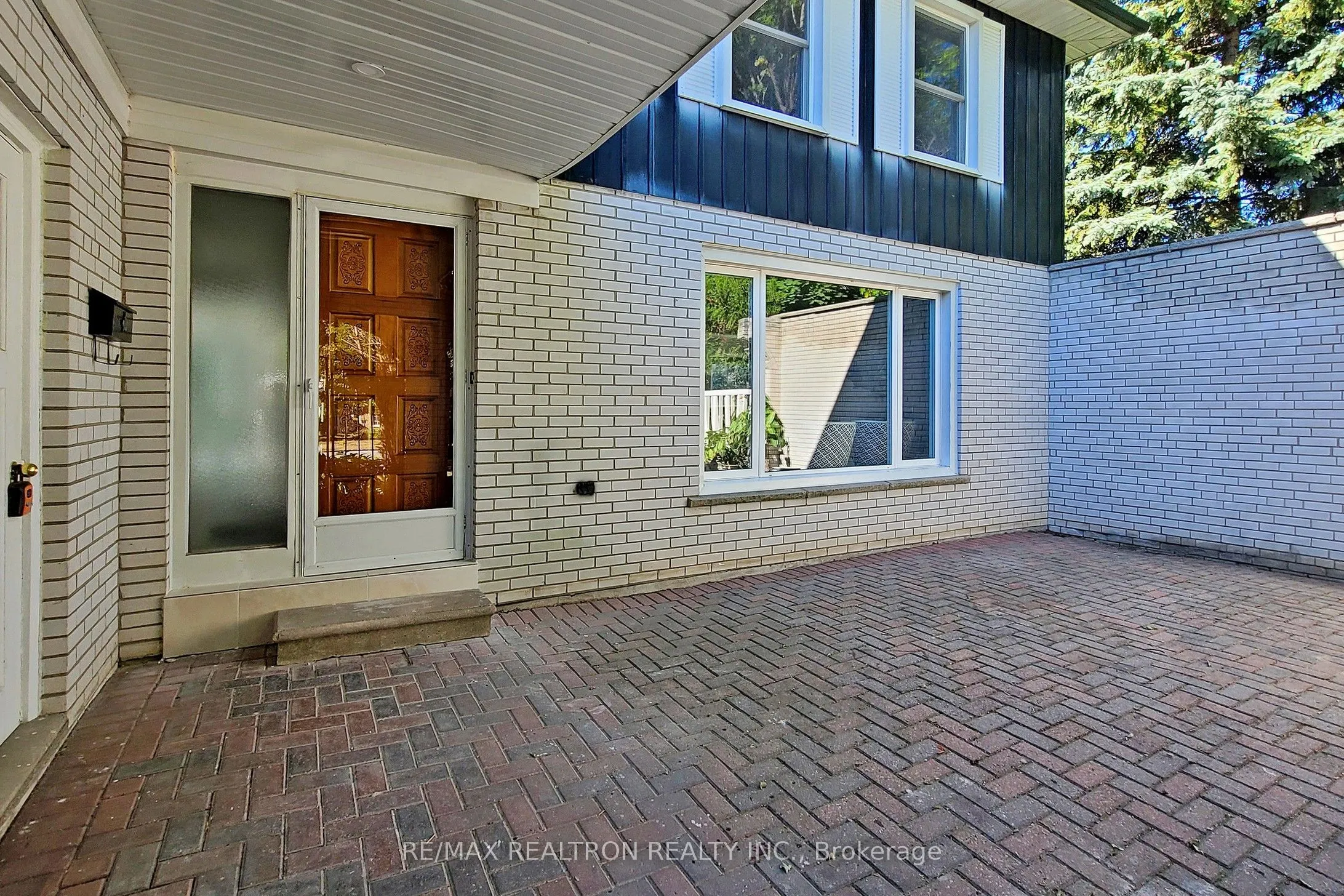 5 Centurion Court