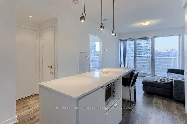100 Harbour Street W, #4403
