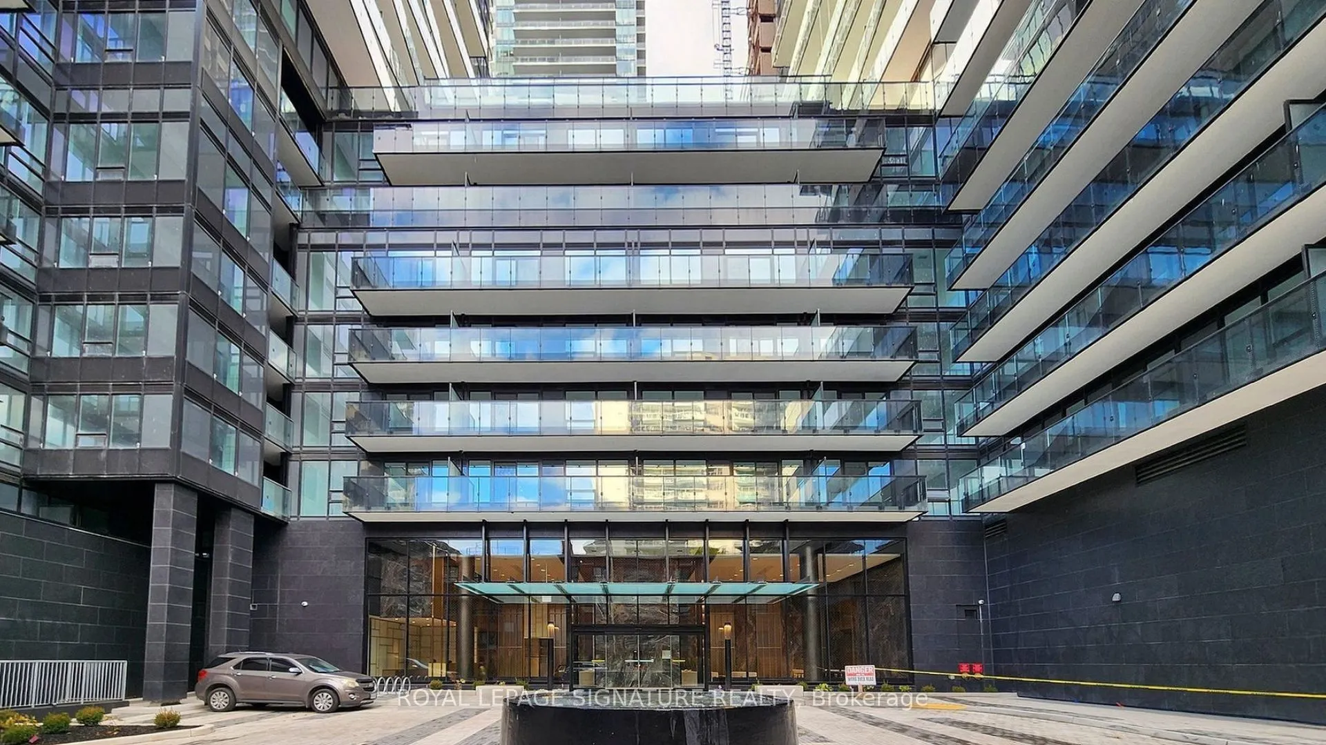 117 Broadway Avenue, #1102