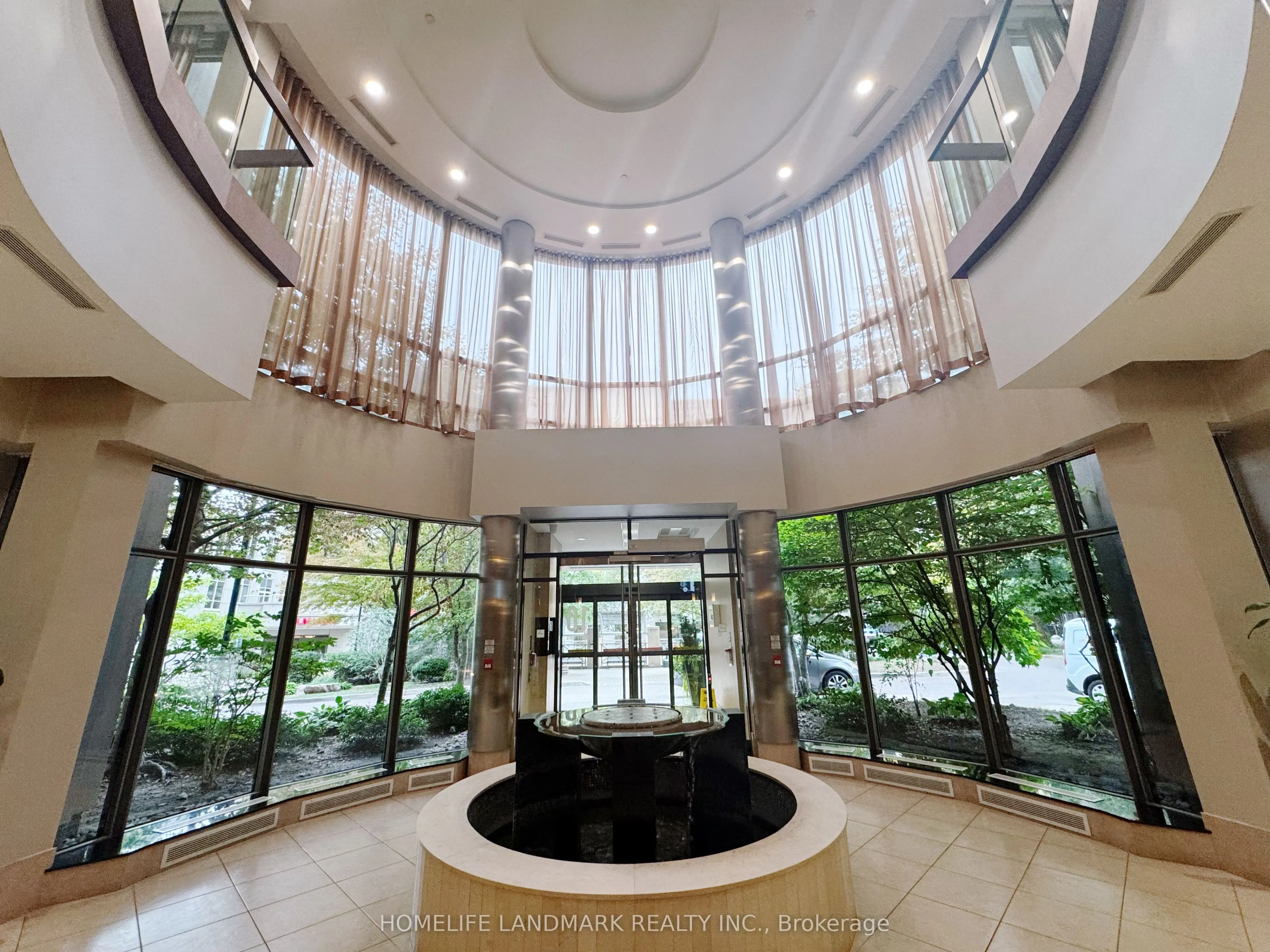 10 Northtown Way, #2213