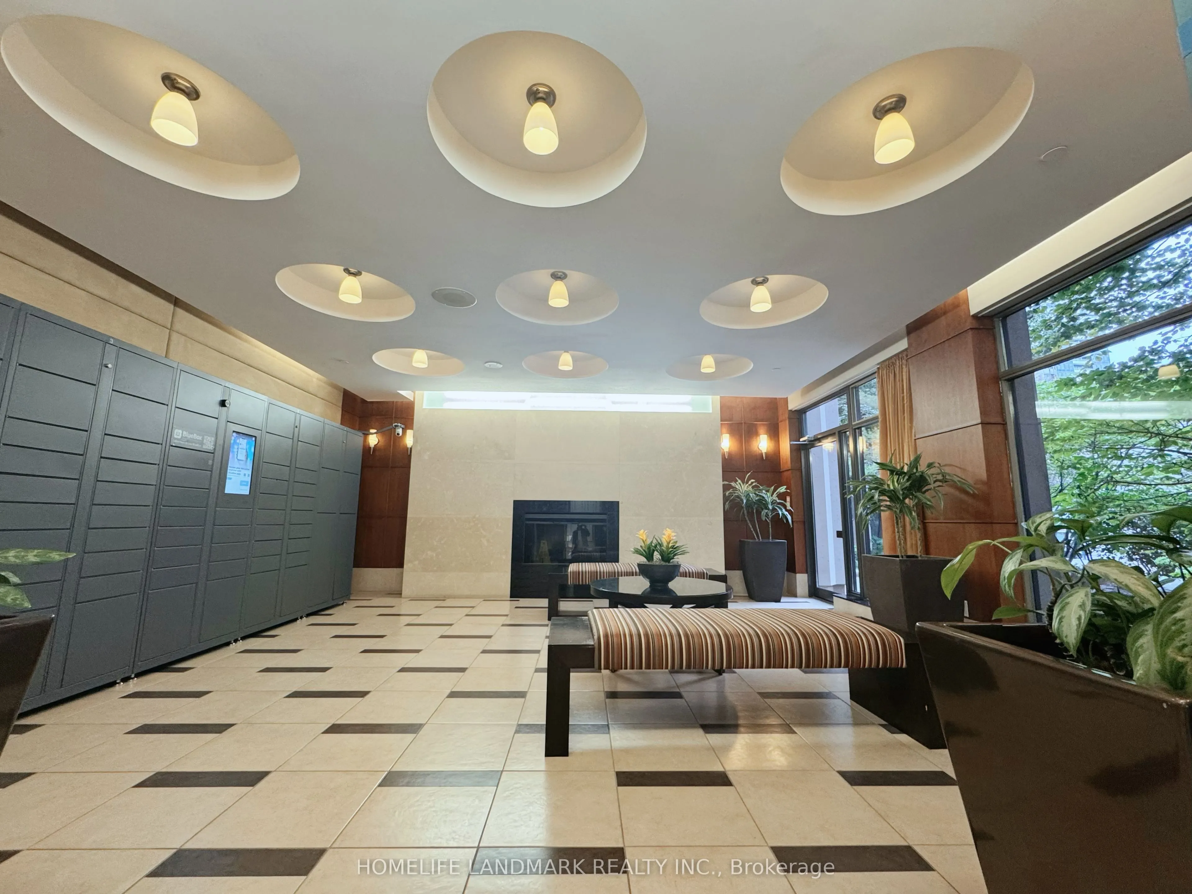 10 Northtown Way, #2213