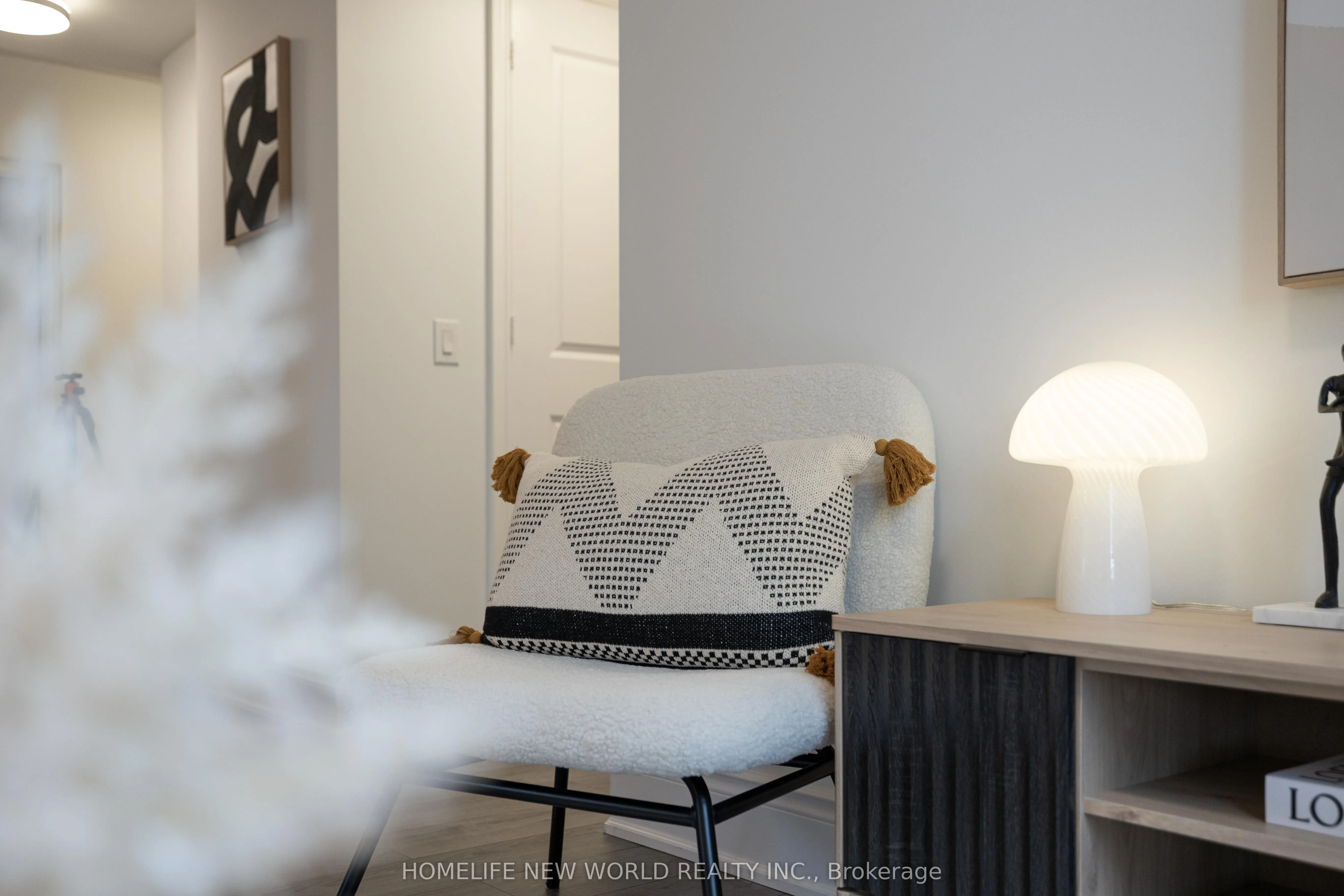 500 Doris Avenue, #323