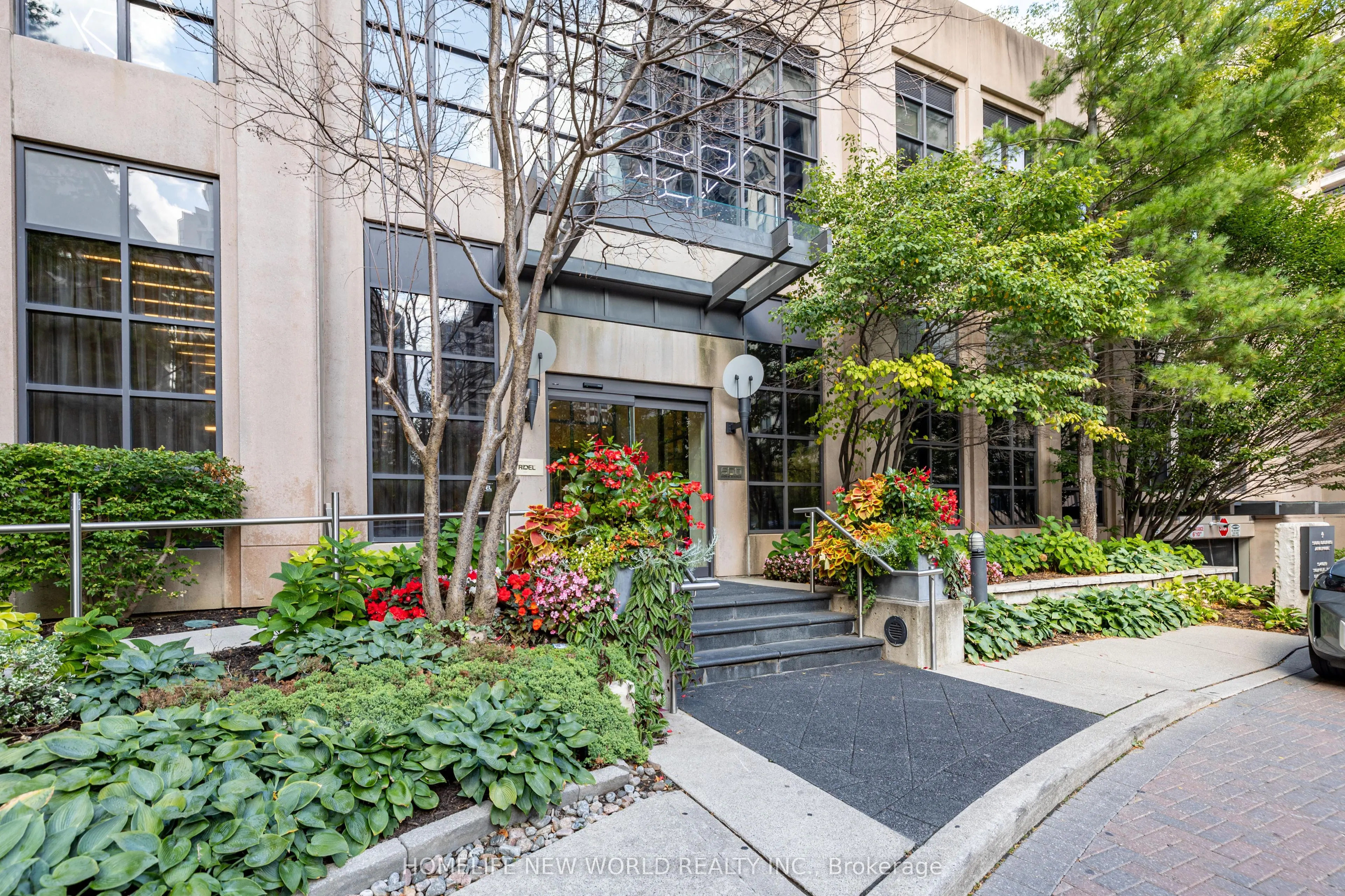 500 Doris Avenue, #323