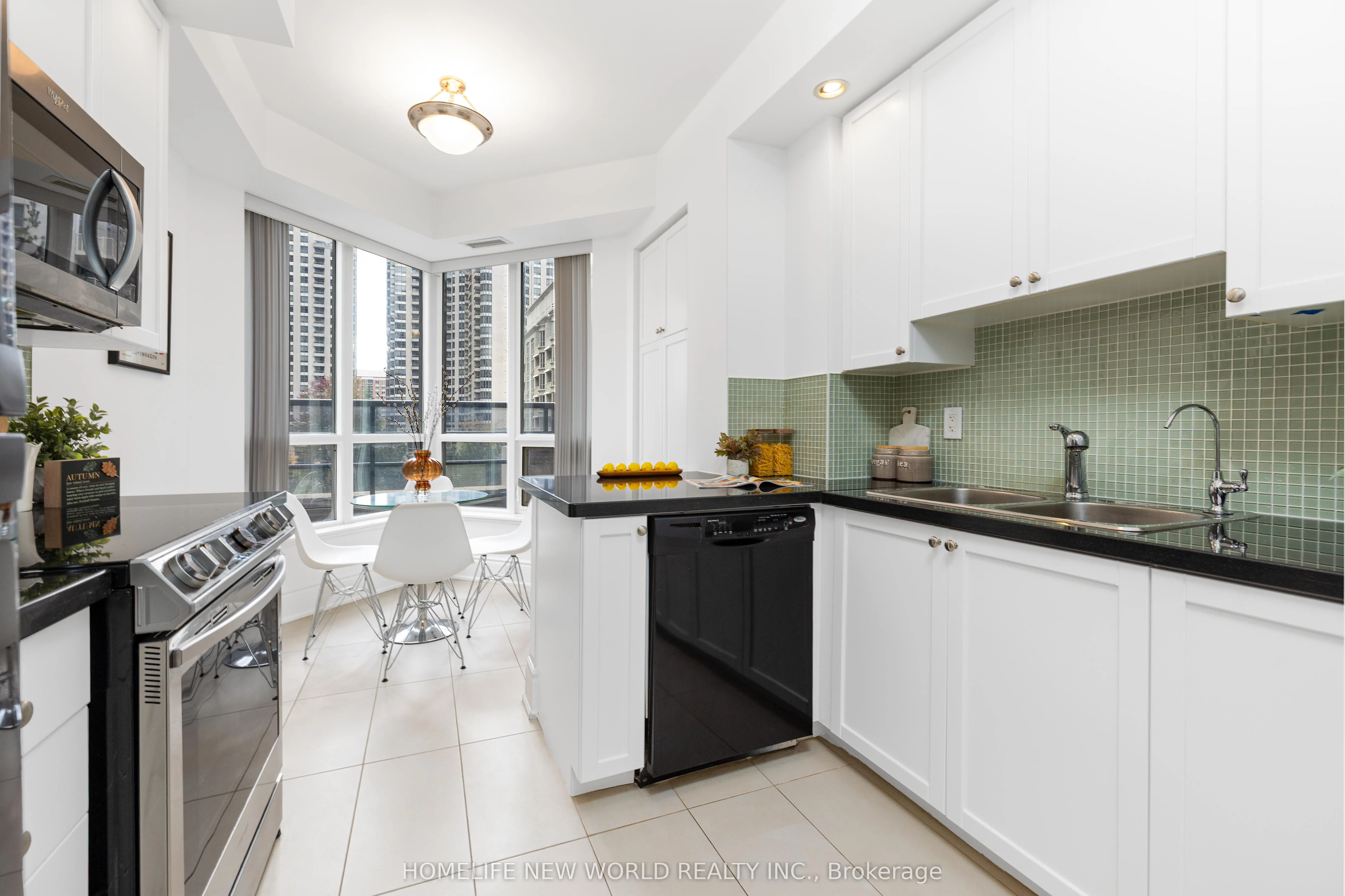 500 Doris Avenue, #323