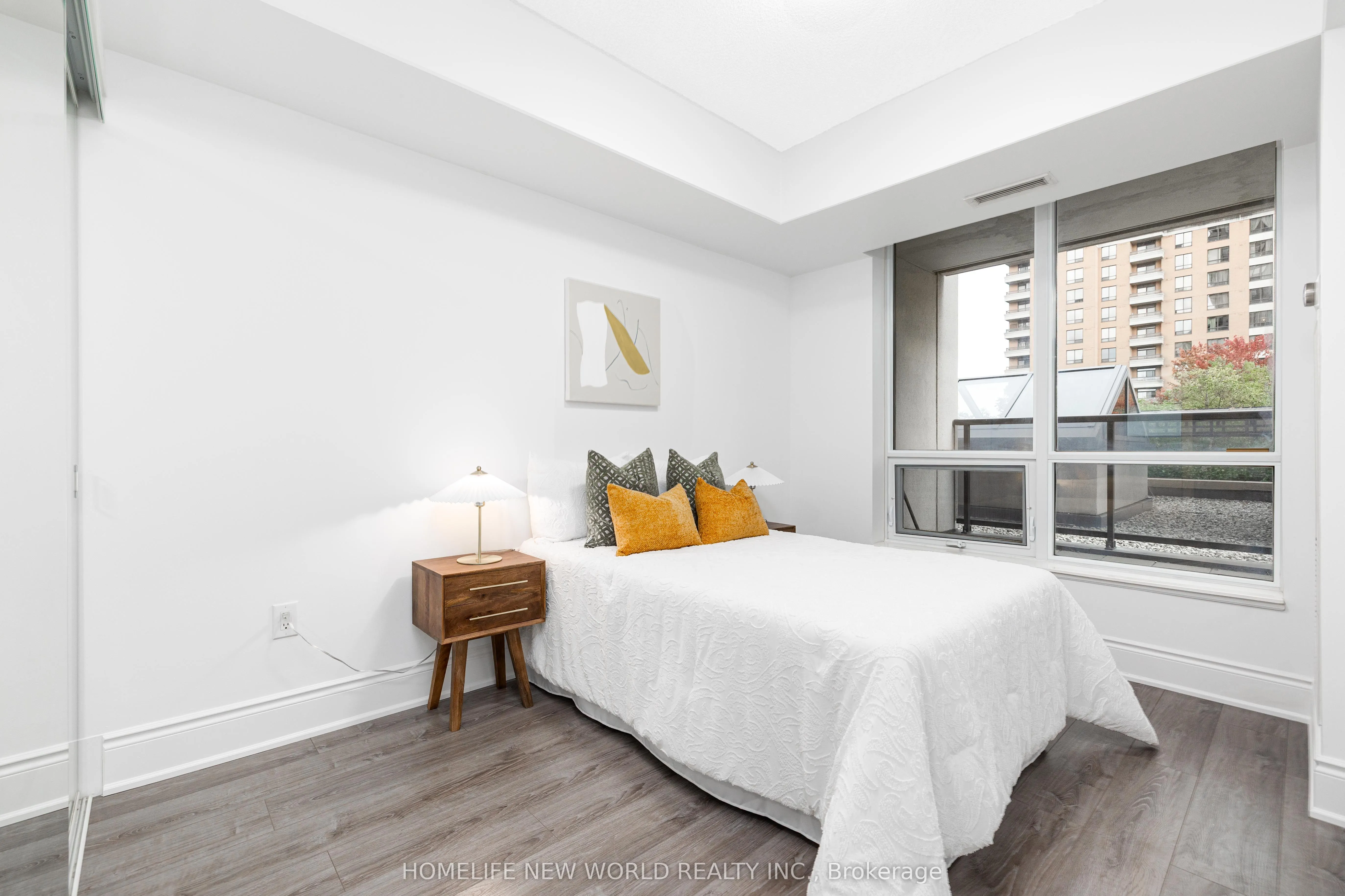 500 Doris Avenue, #323