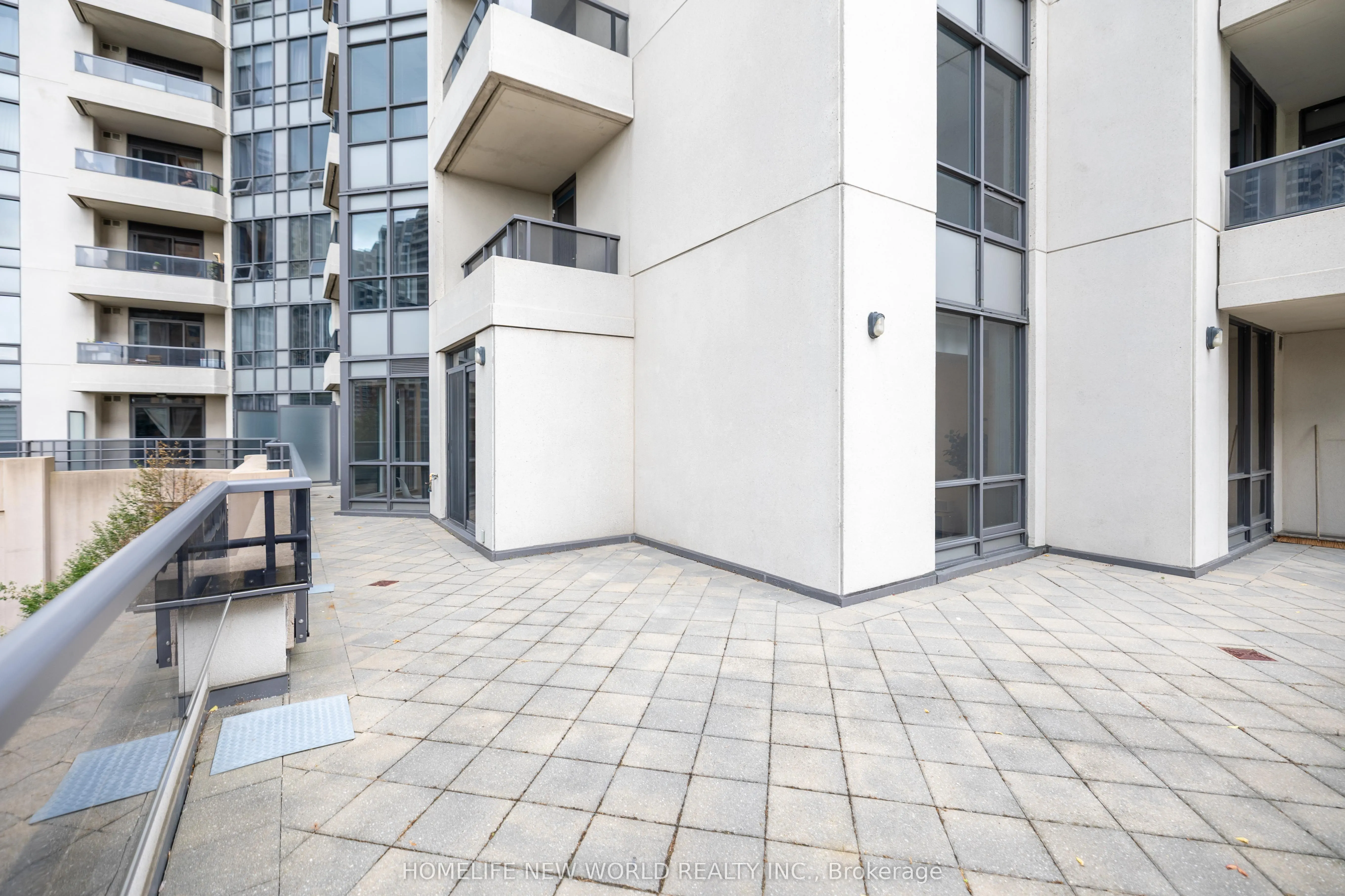 500 Doris Avenue, #323